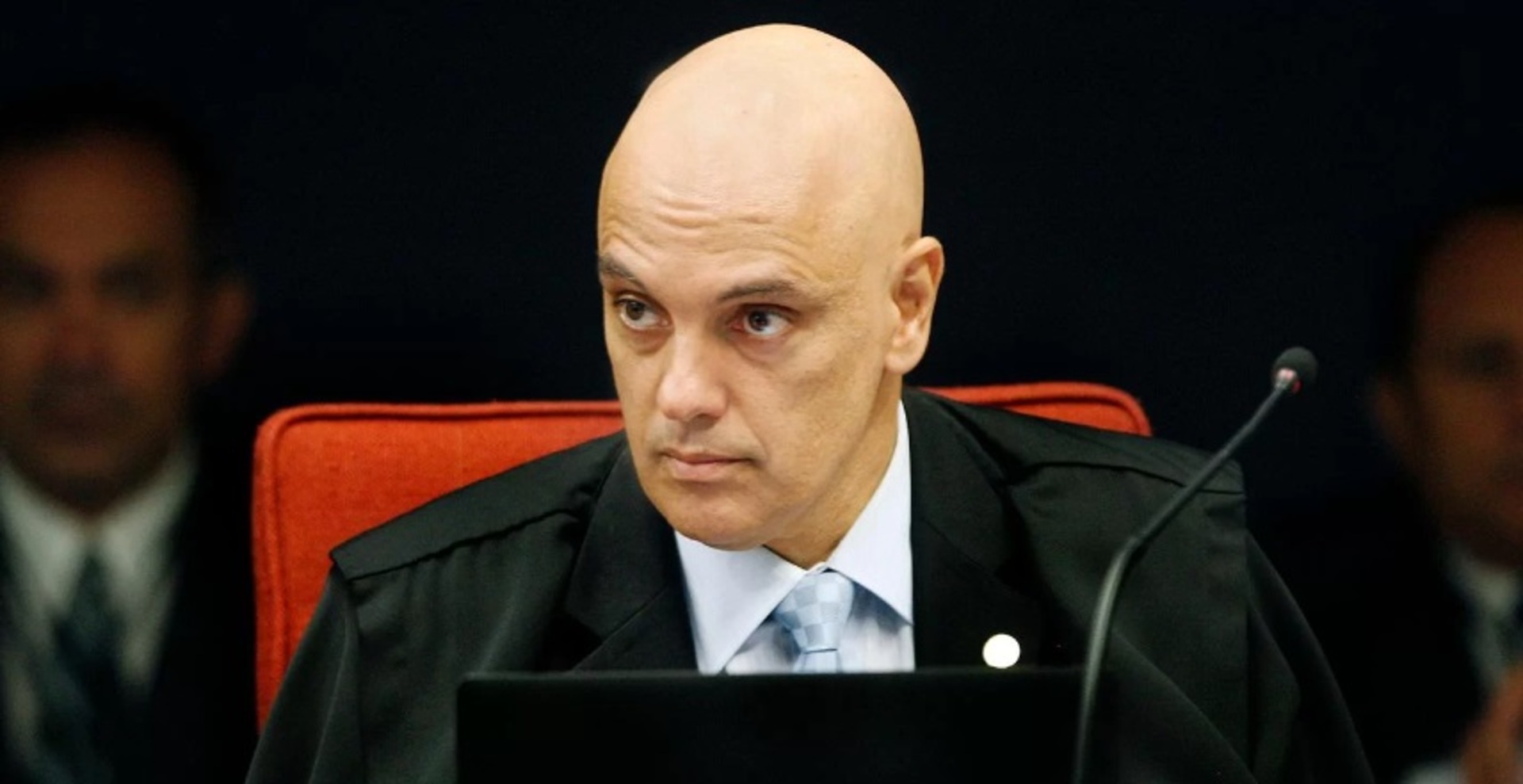 O ministro Alexandre de Moraes, do Supremo Tribunal Federal, mandou soltar o réu Joelton Gusmao de Oliveira