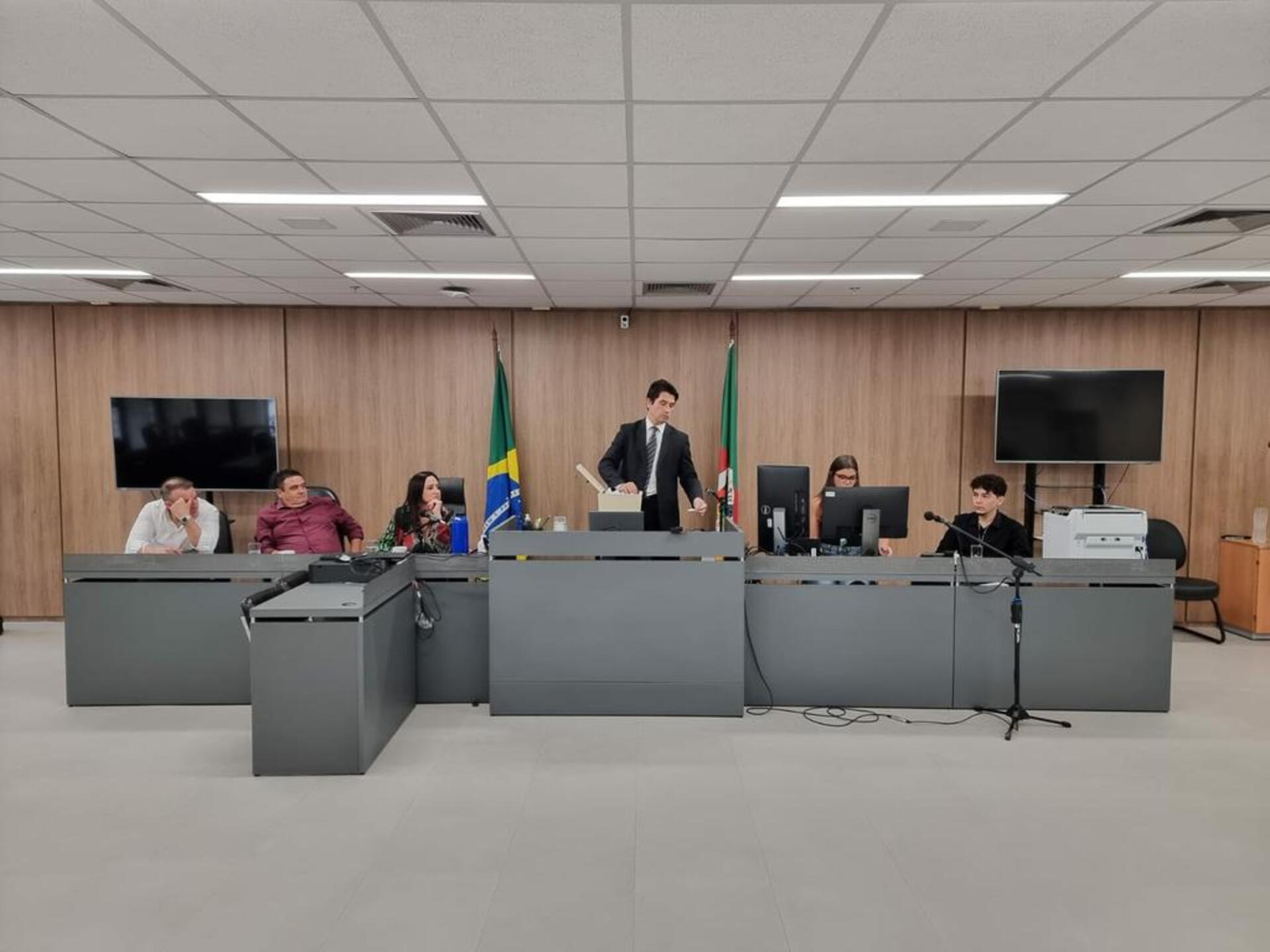 Foram sorteados 25 jurados e outros 125 suplentes. Eles são os pré-selecionados para atuar no julgamento, marcado para iniciar no dia 26 de fevereiro