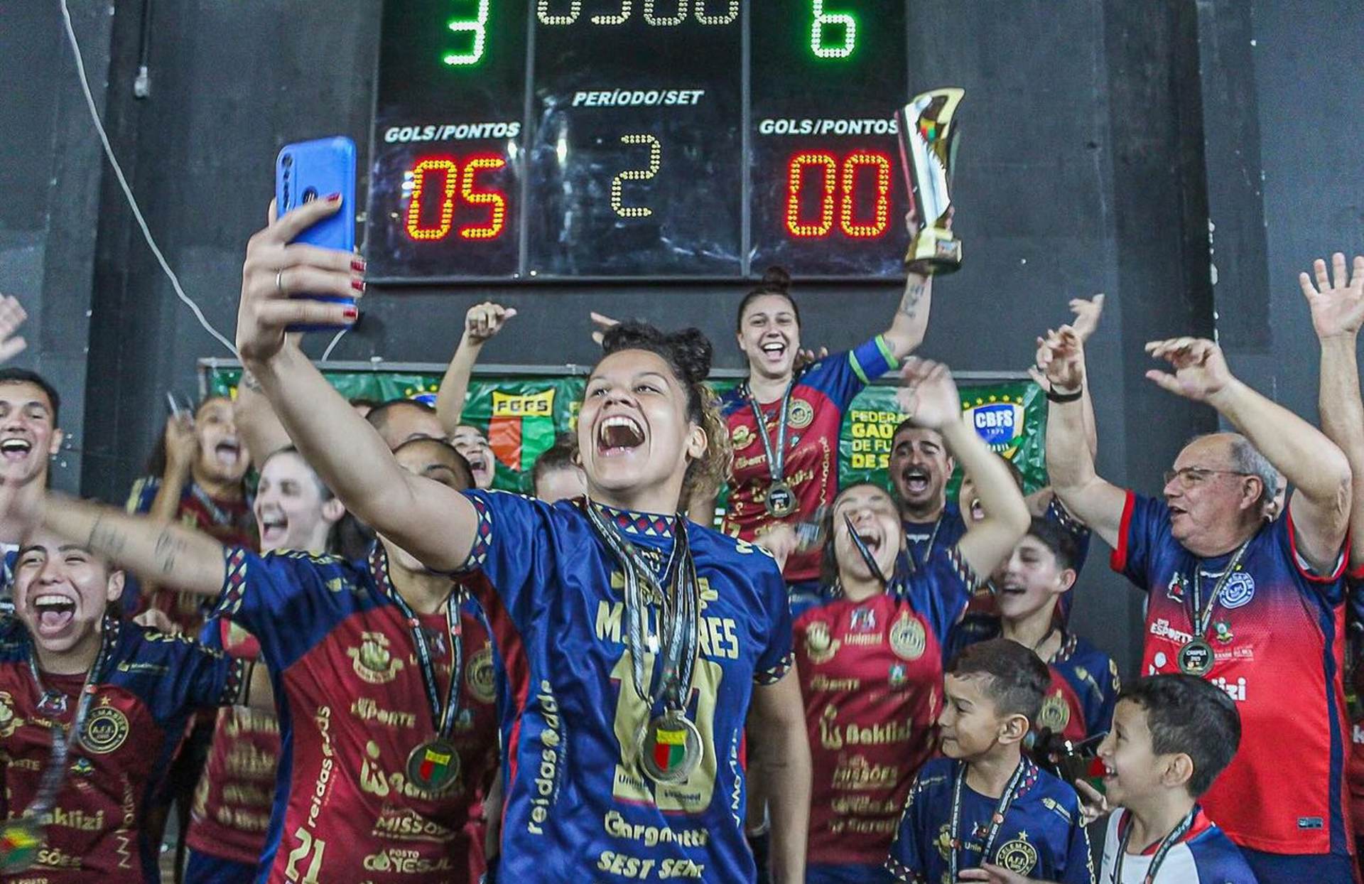 A equipe domina o futsal gaúcho.
