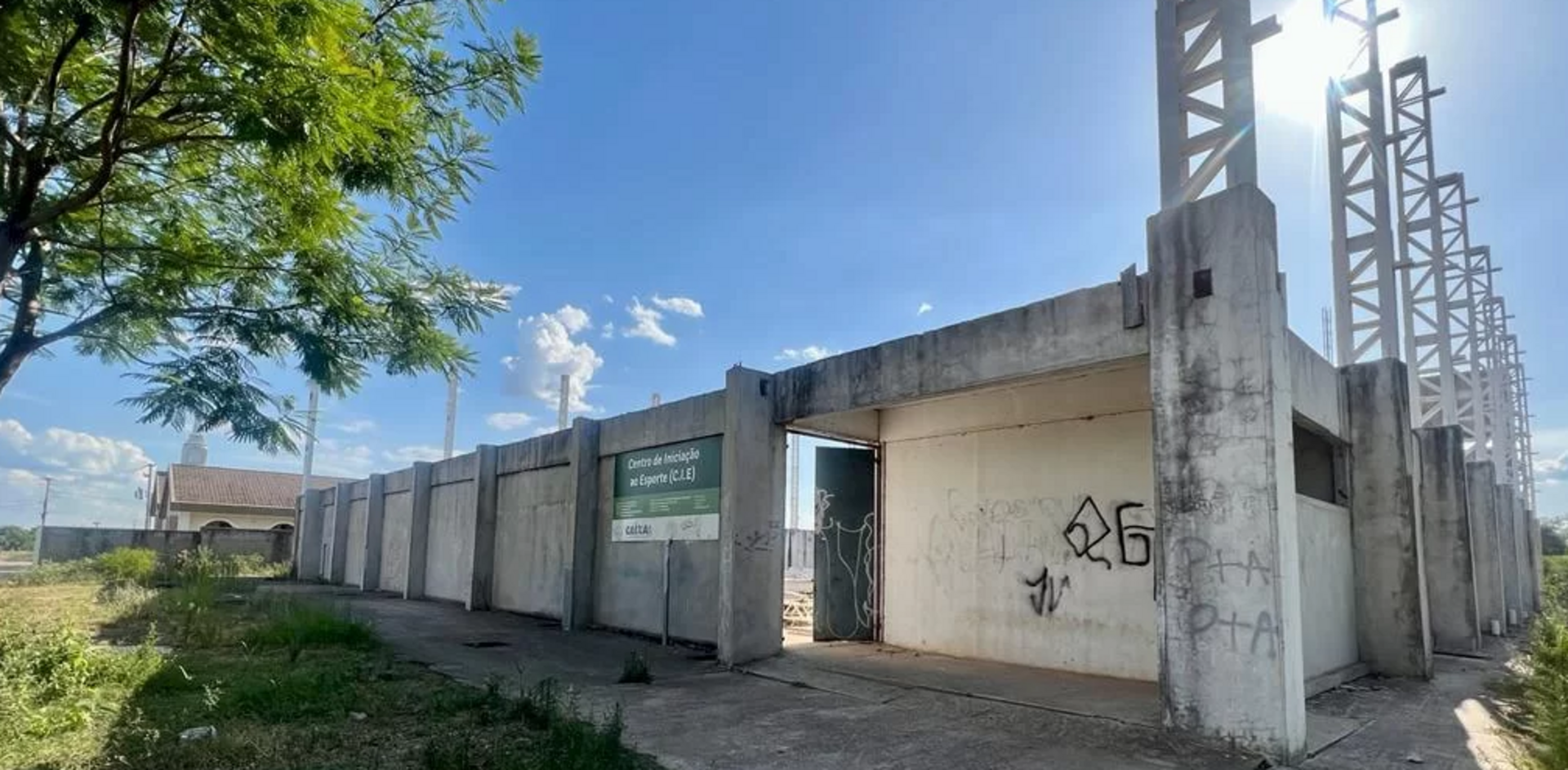 O espaço está localizado no bairro Cabo Luiz Quevedo.