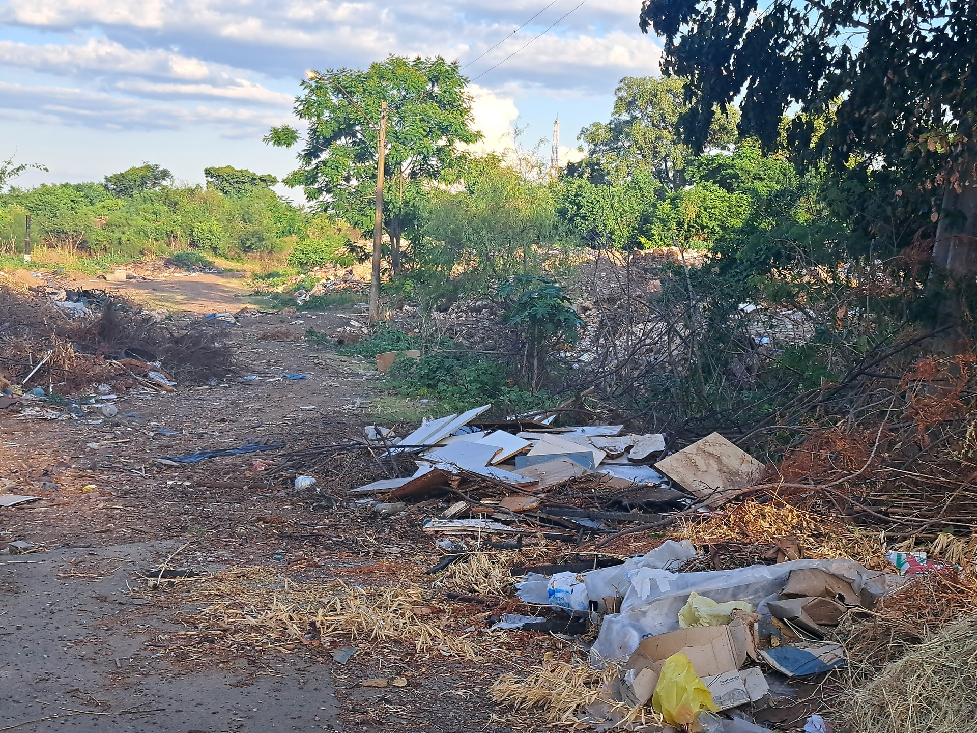 São vários bairros do município nessa situação