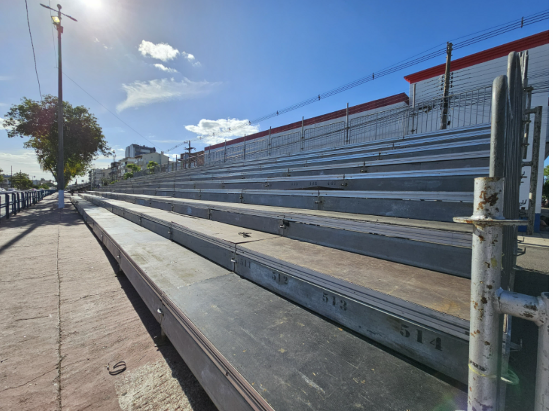 A estrutura está sendo montada desde a última semana
