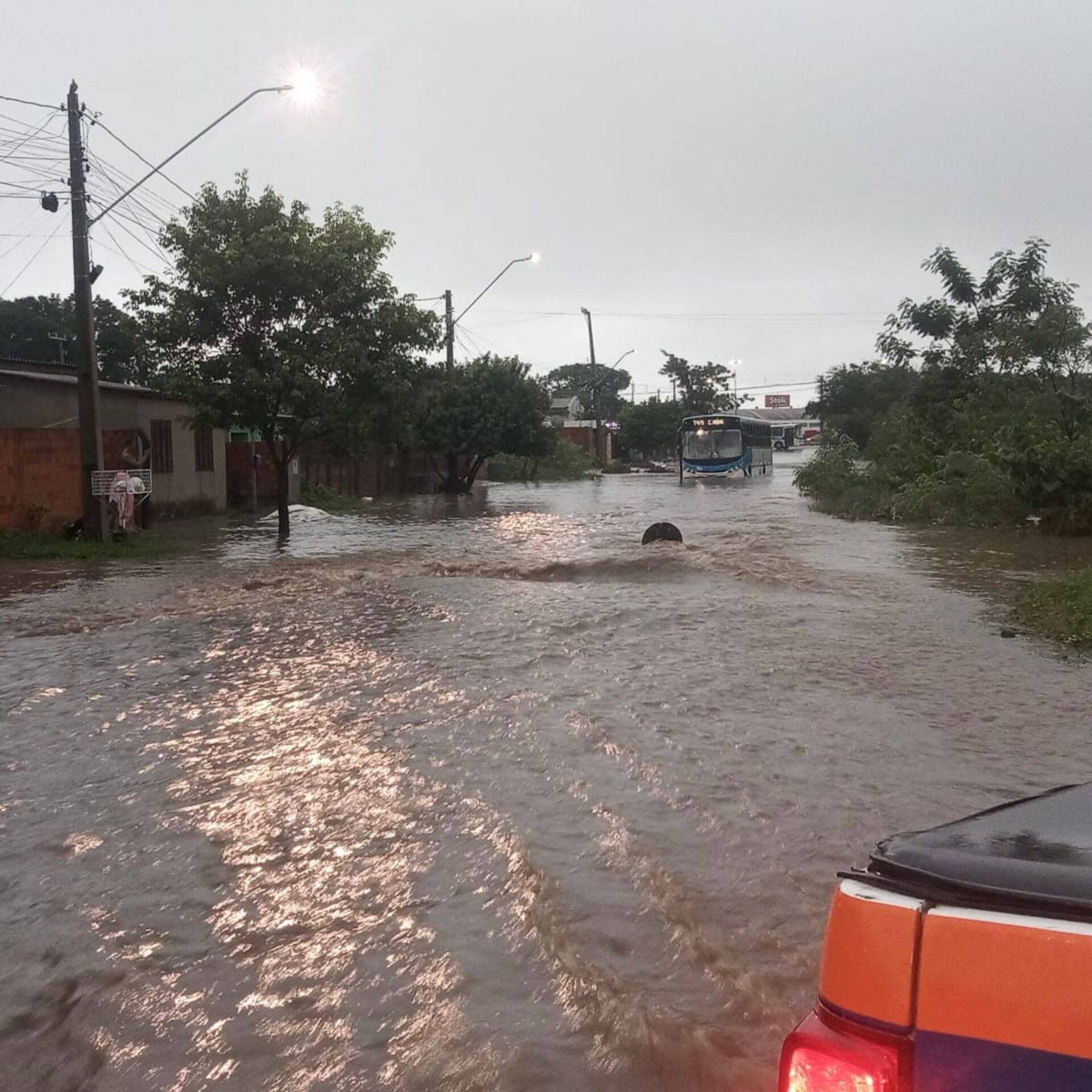 Muitos bairros ficaram intransitáveis.