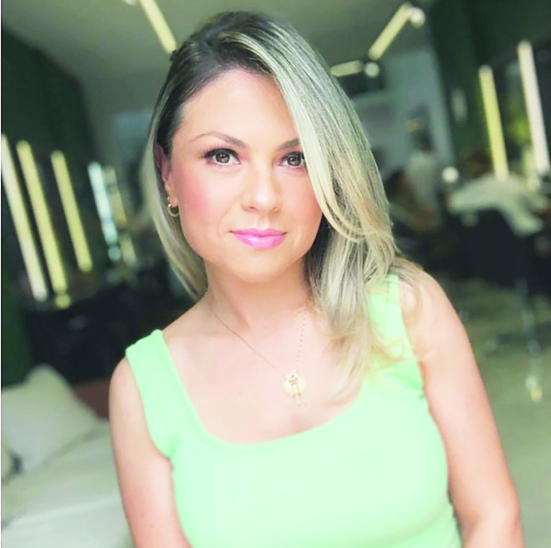 Suziele esteve em viagem. O caso é considerado importado.