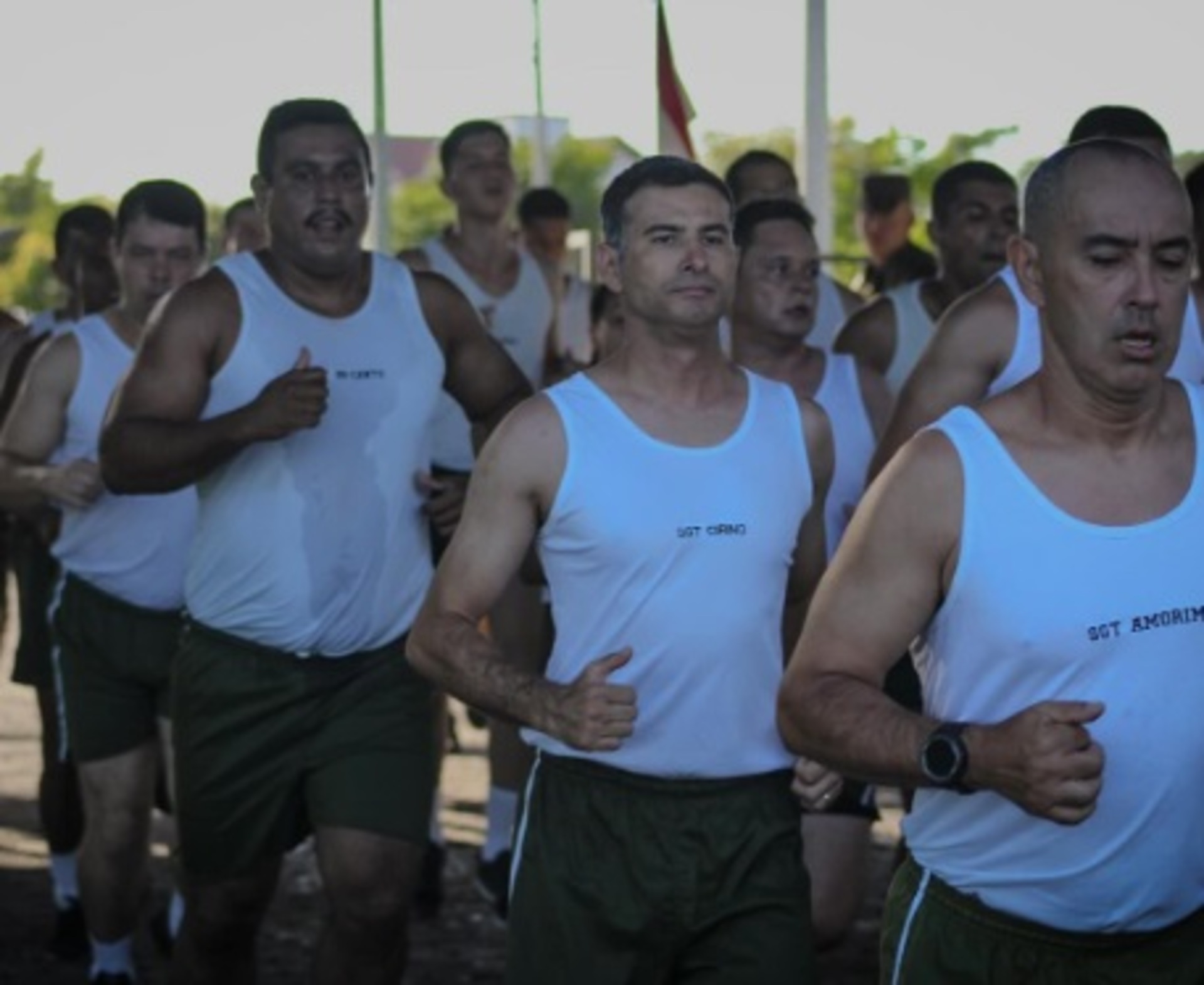Os militares participam do evento com satisfação.