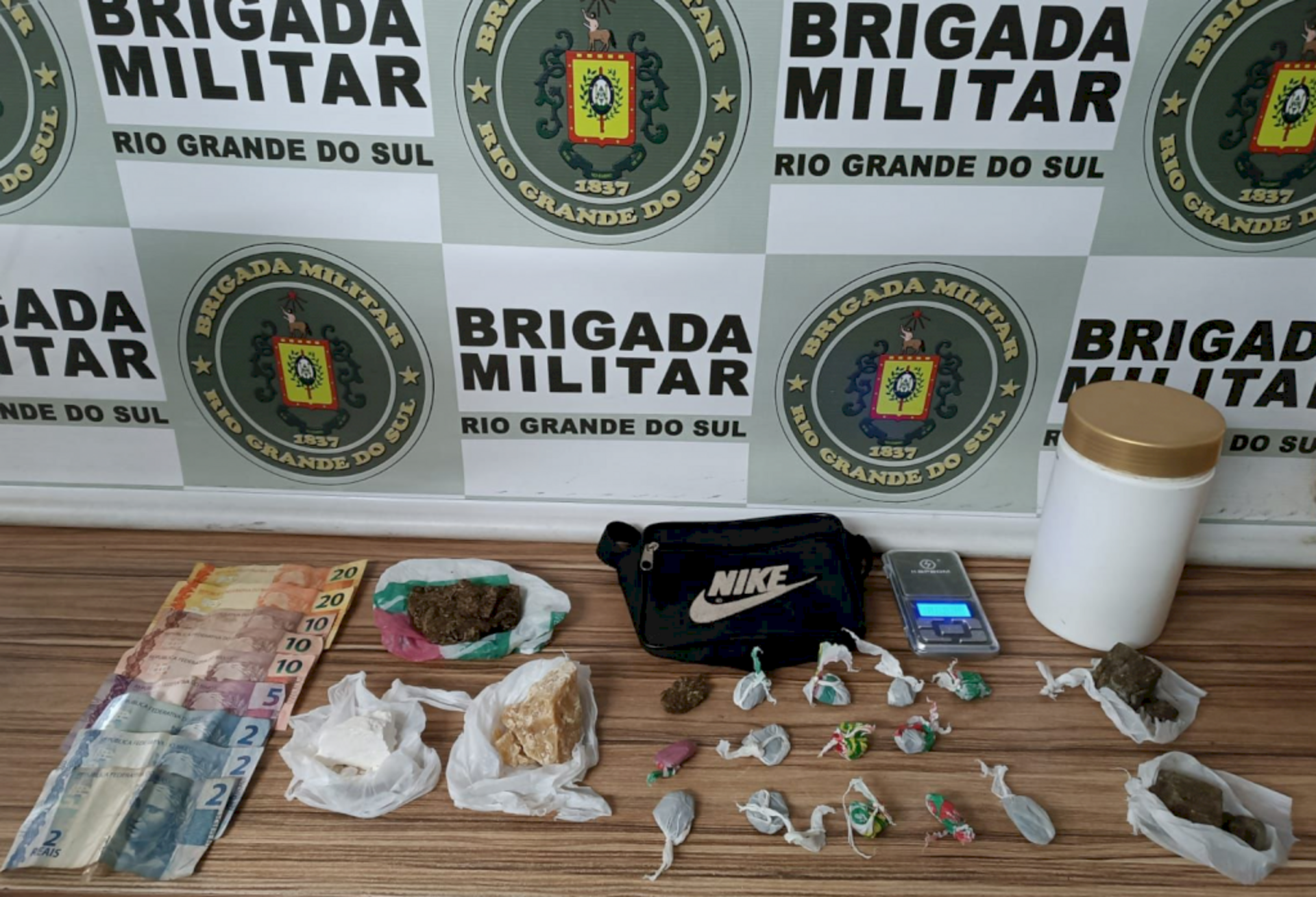 O curso, iniciado em 2021 com 200 vagas em 5 polos.