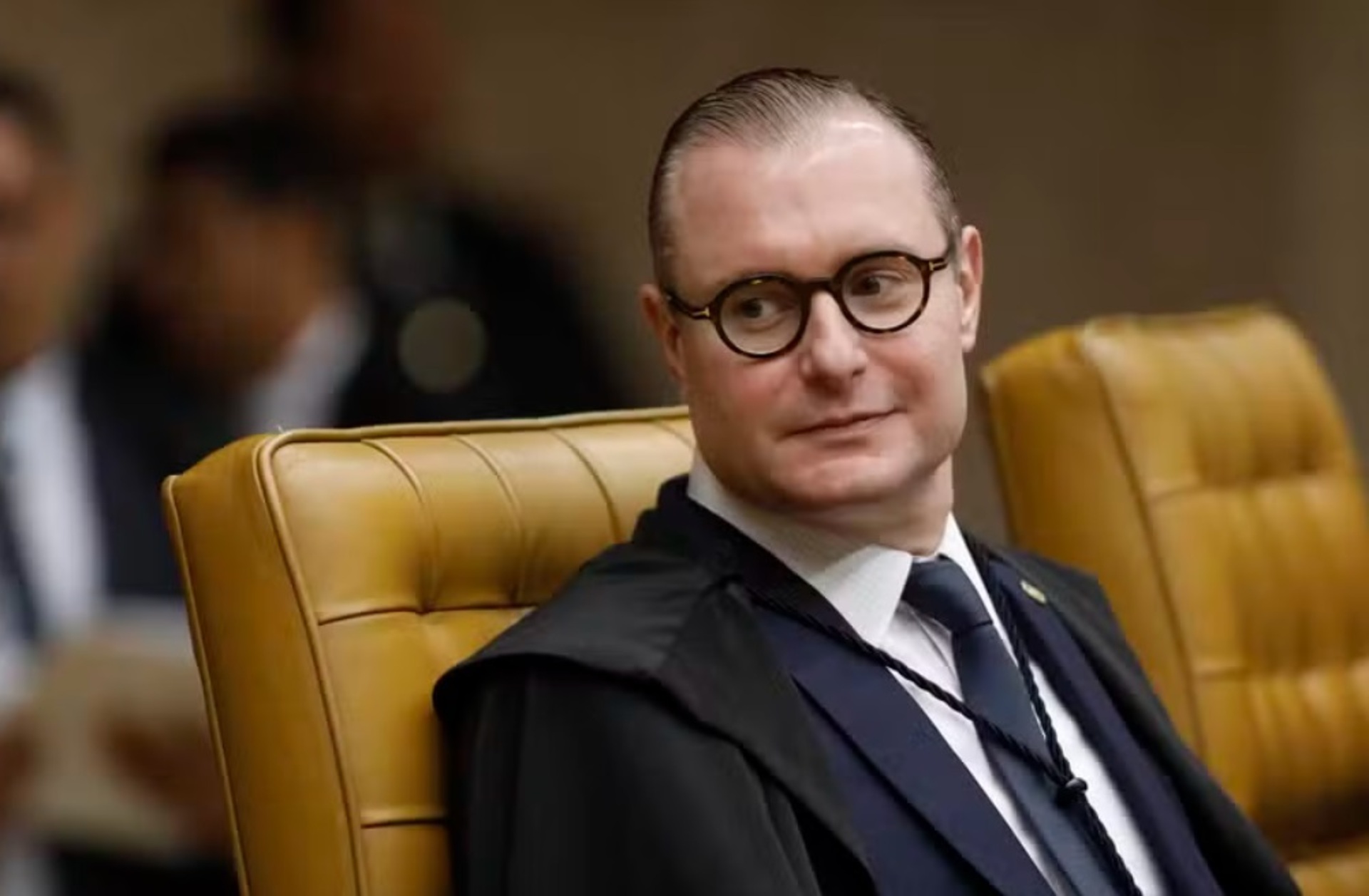 O ministro Cristiano Zanin, durante sessão do STF
