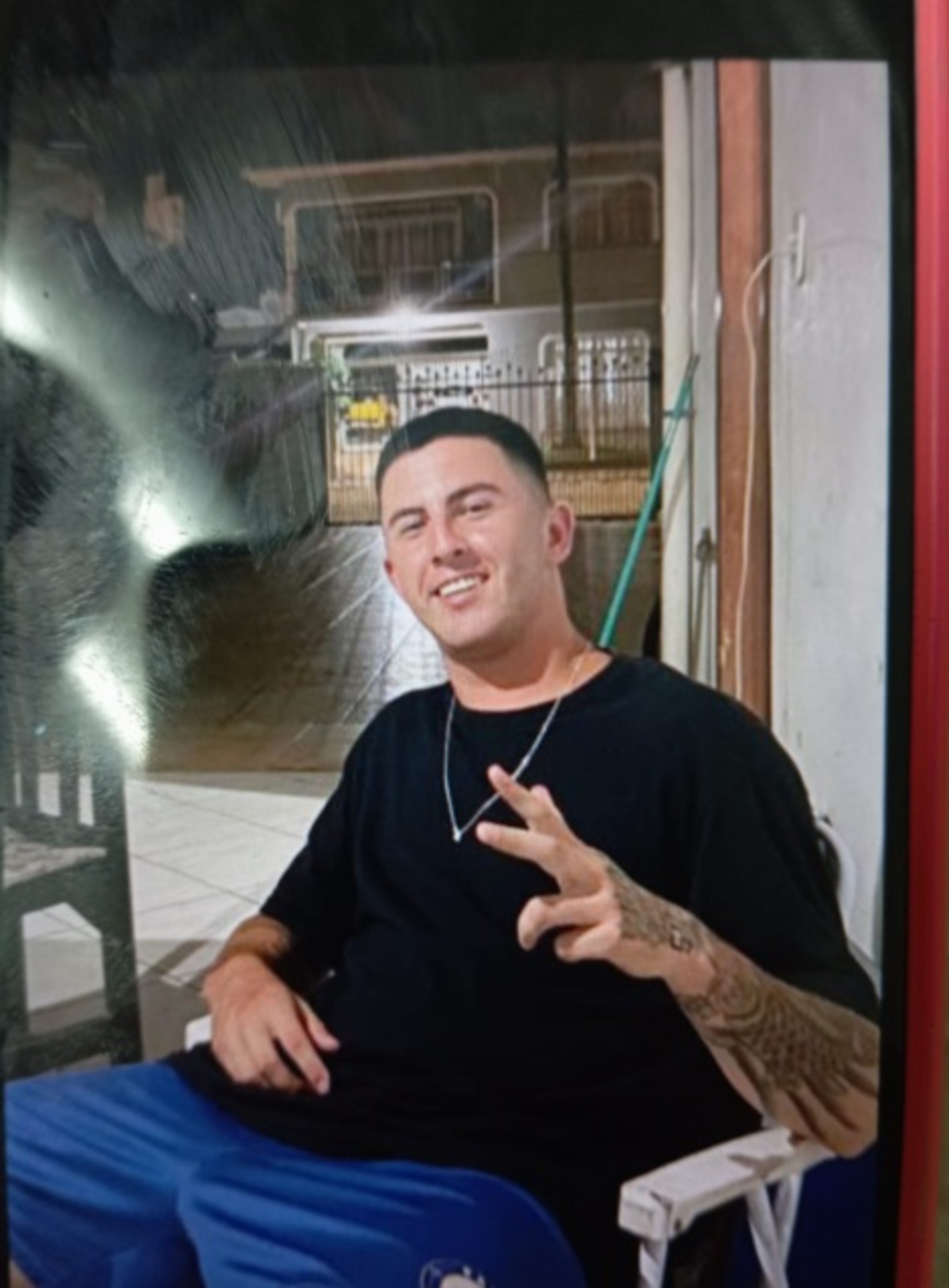 O homem foi assassinado com requintes de crueldade.