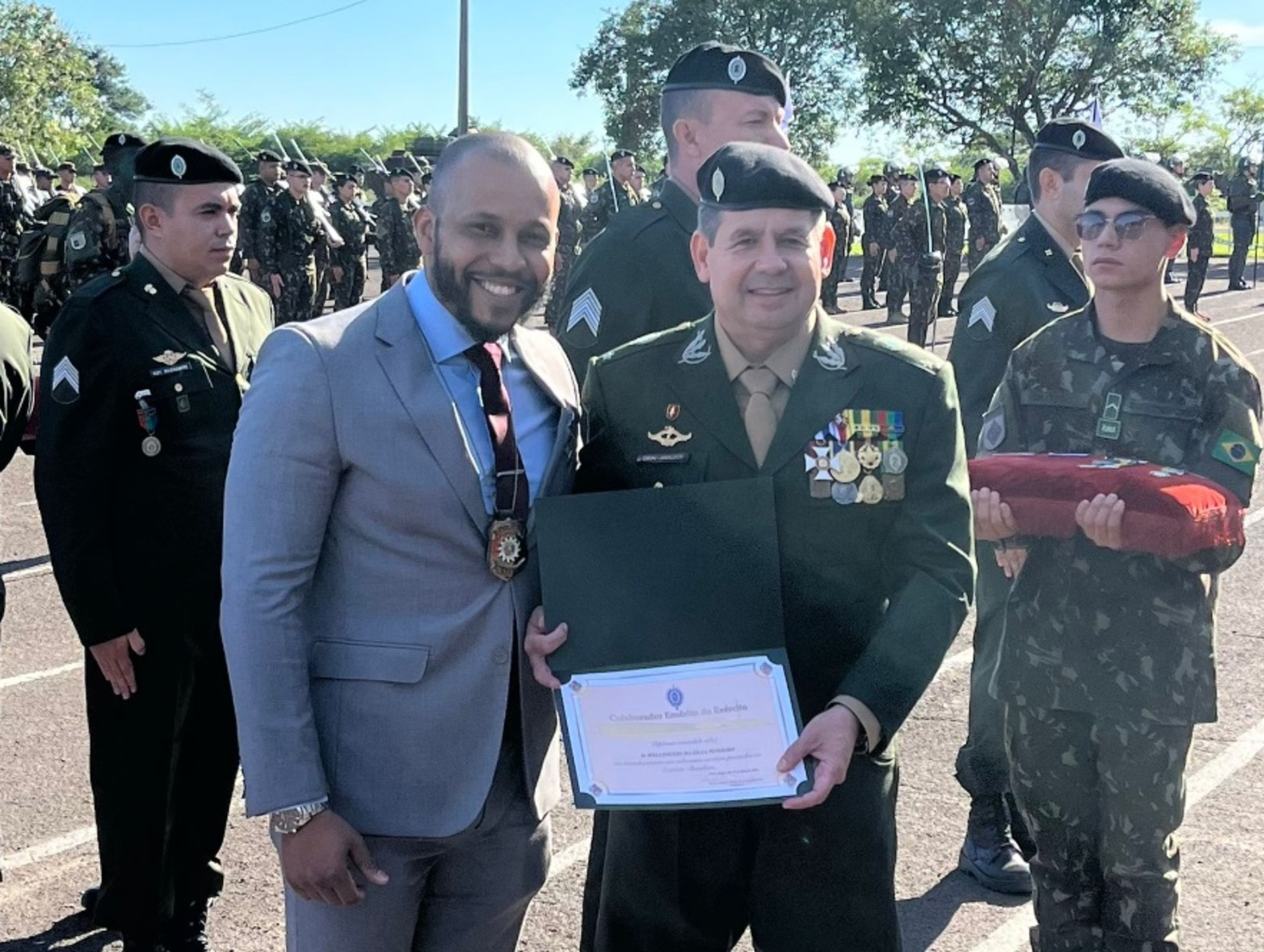 O delegado de Polícia Civil Welligton Pinheiro foi homenageado no evento