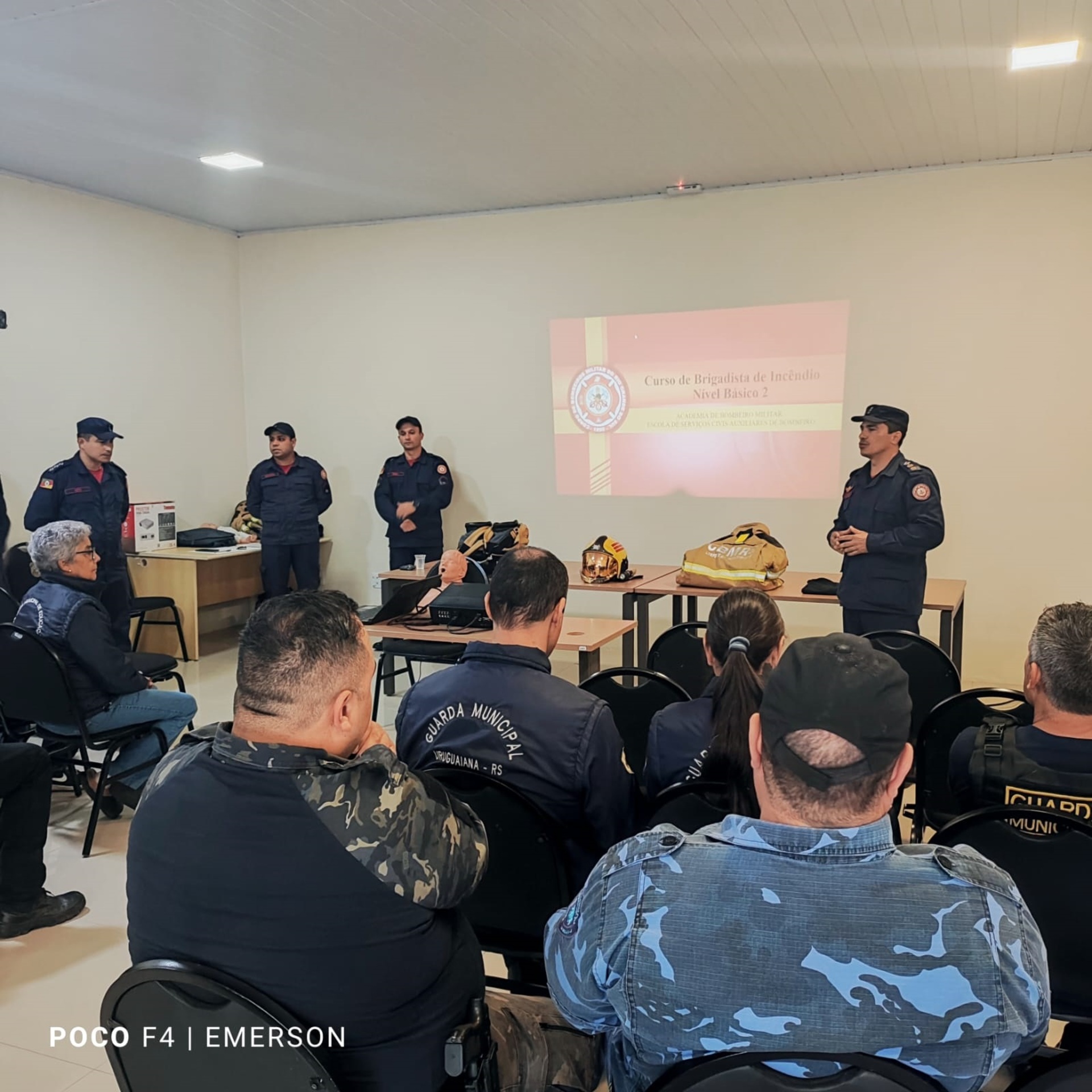 São 23 profissionais capacitados.