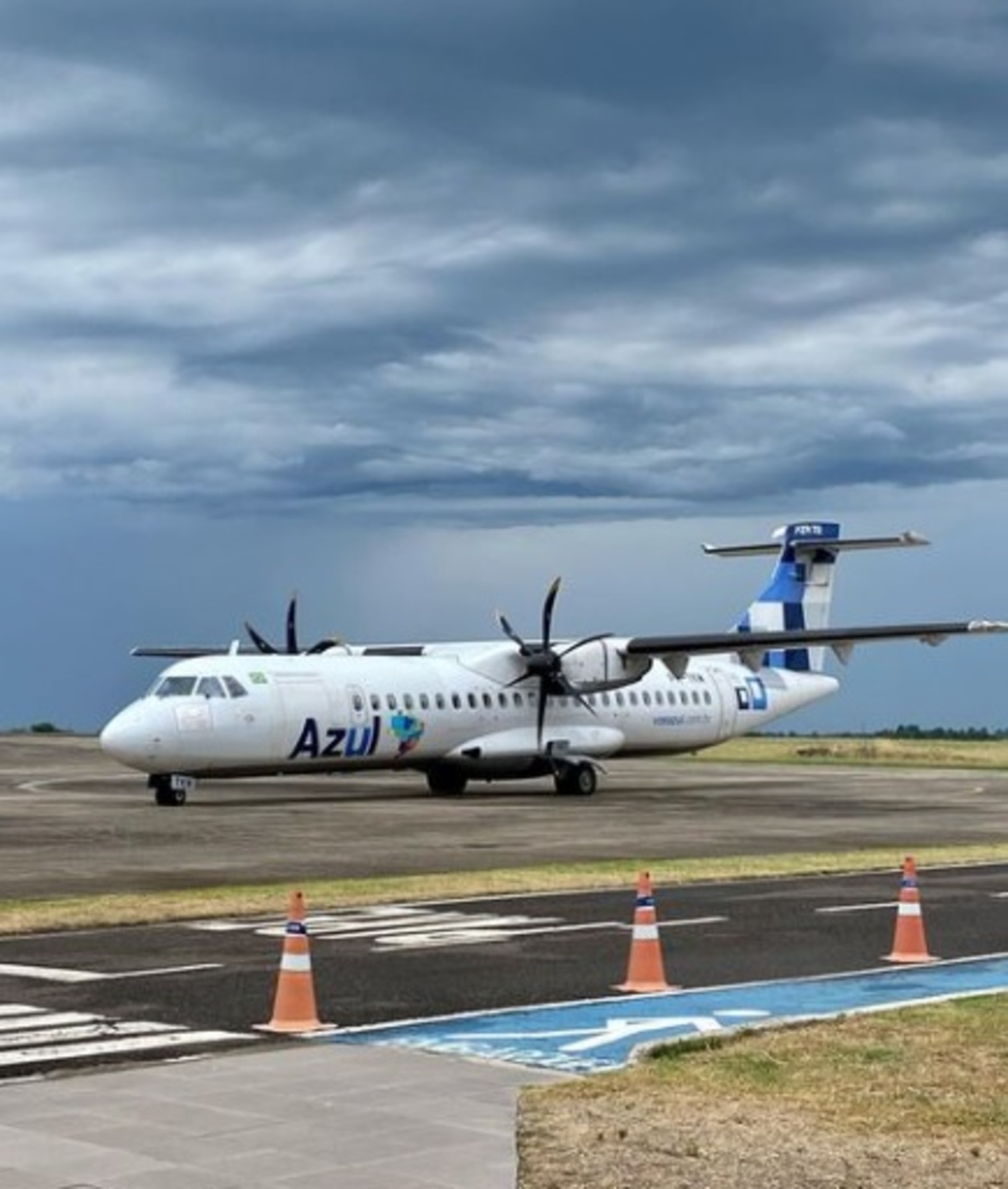 O Aeroporto Salgado Filho não tem previsão para retorno.