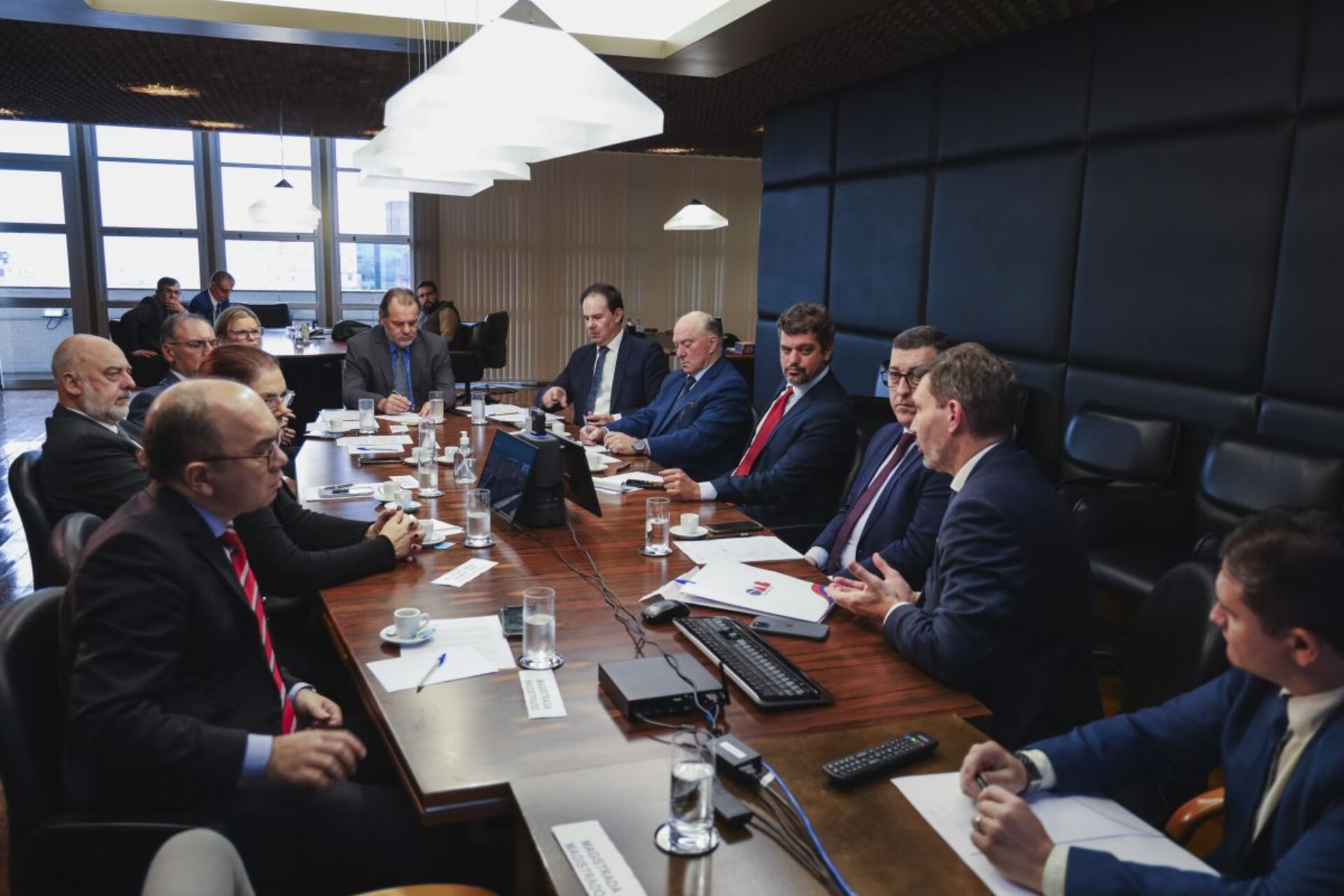 - Na reunião, foi definido como se dará essa retomada