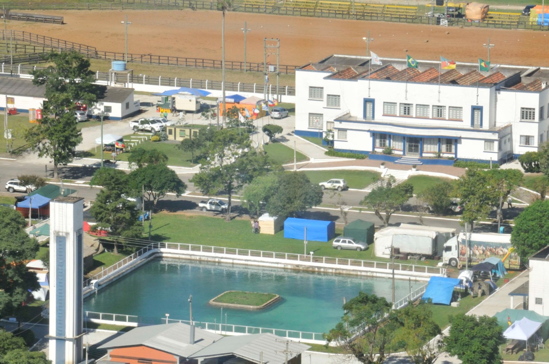 6.1 – Mostra nacional acontece no parque da Associação e Sindicato Rural
