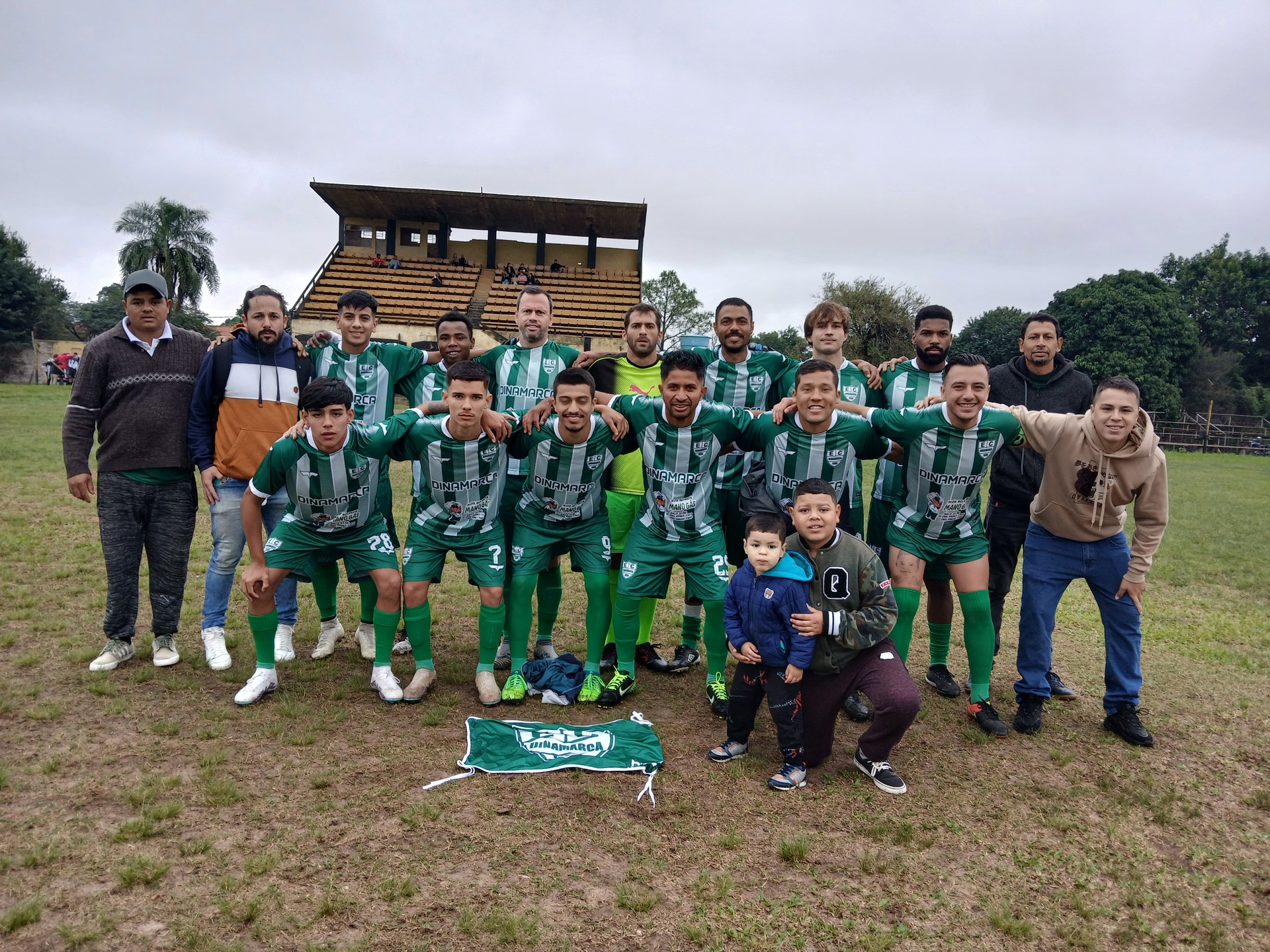 - Dinamarca, Liga da Primavera.