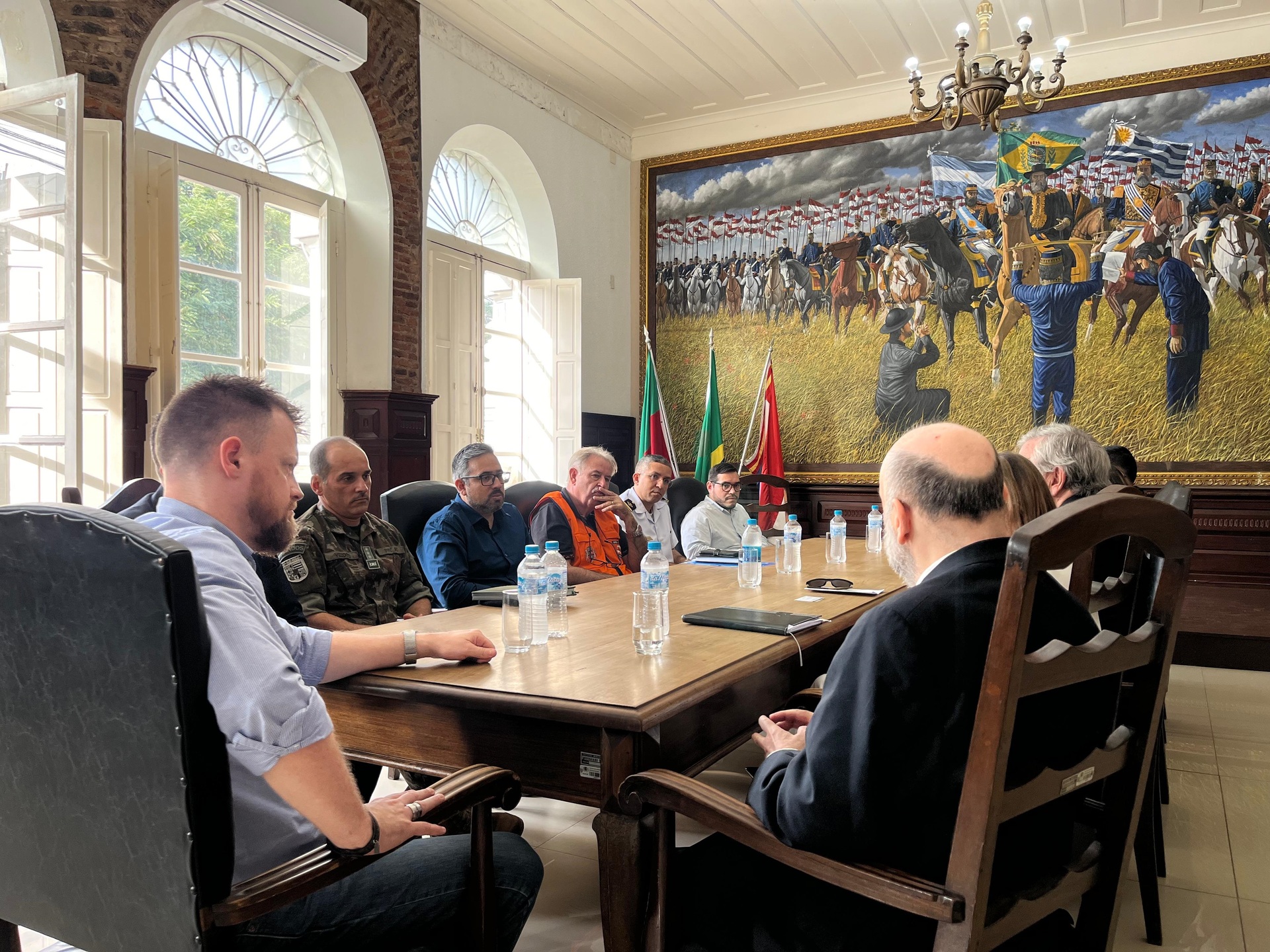 – A reunião ocorreu entre inúmeras entidades municipais.