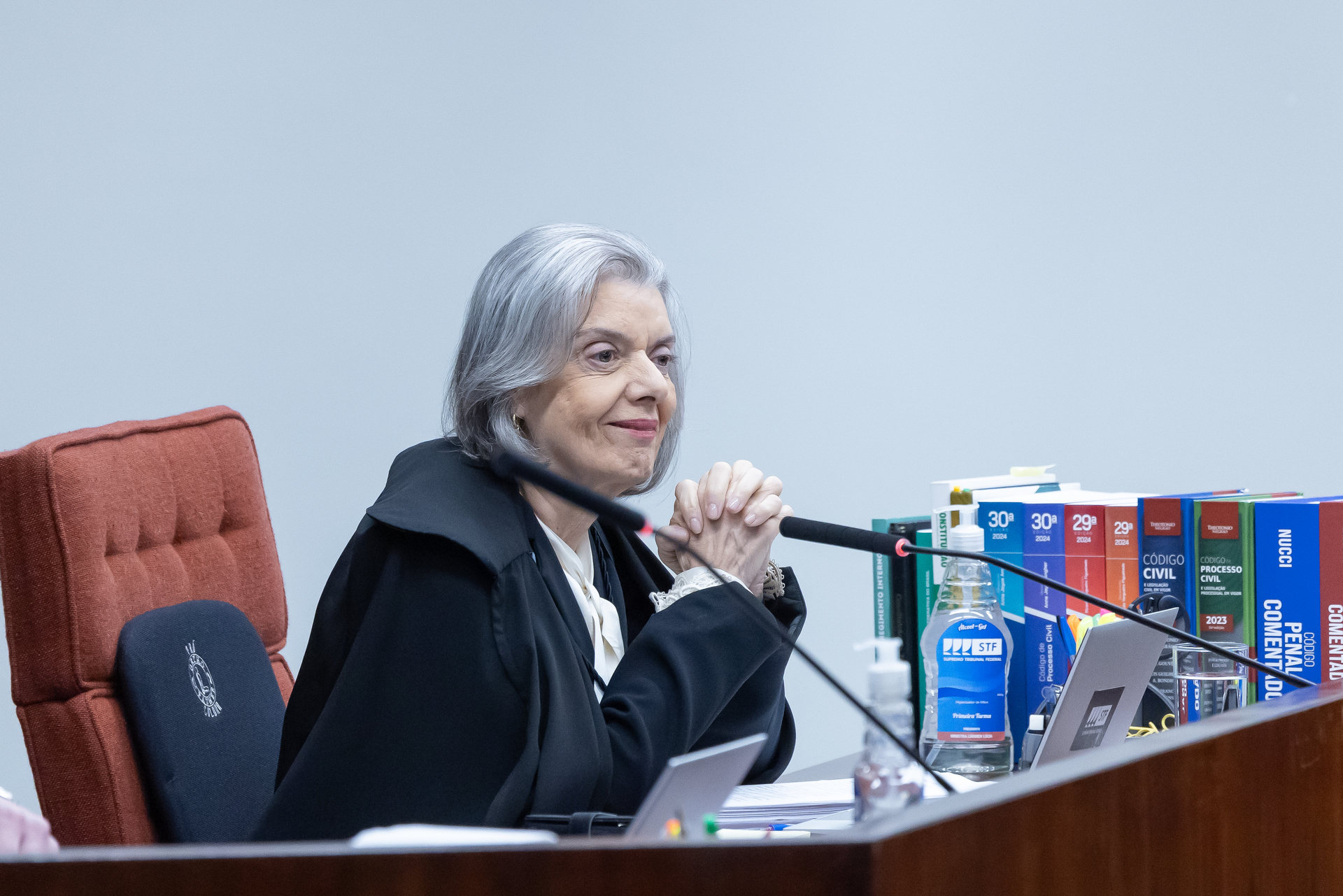 -Cármen Lúcia conduzirá a corte eleitoral durante o pleito de outubro