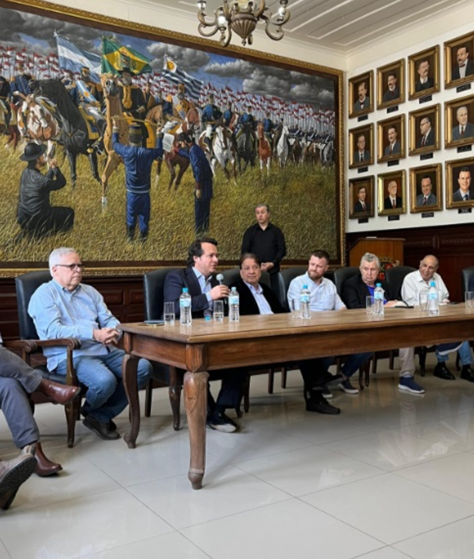 - Os empresários Jose Antunes Sobrinho e Carlos Fonseca estiveram em Uruguaiana nesta segunda-feira