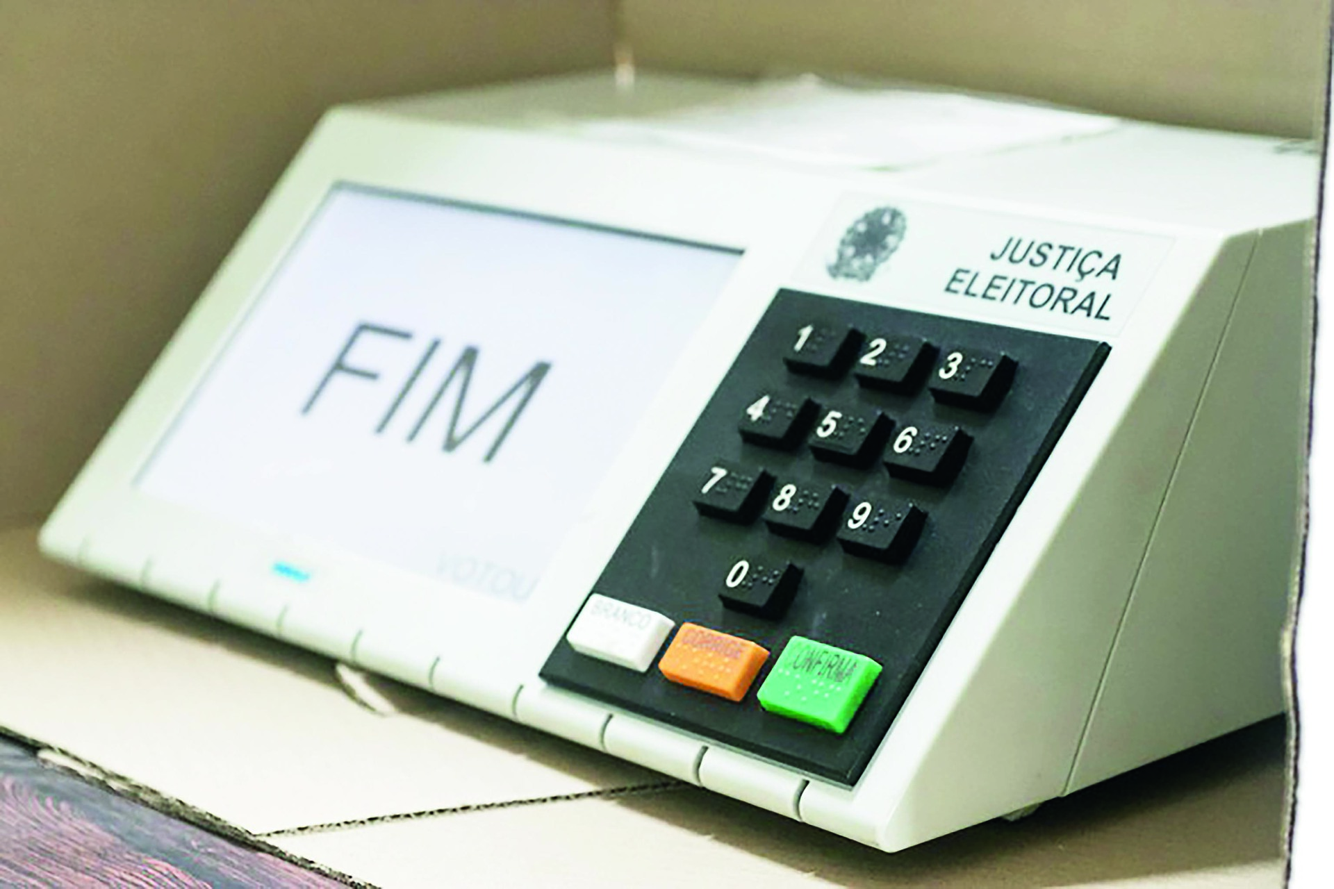 - No dia 6 de outubro deste ano, ocorre o primeiro turno das Eleições Municipais 2024