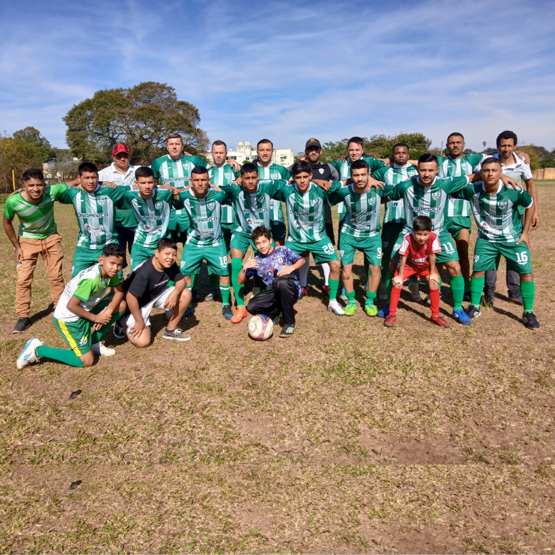 – Dinamarca, Liga da Primavera.