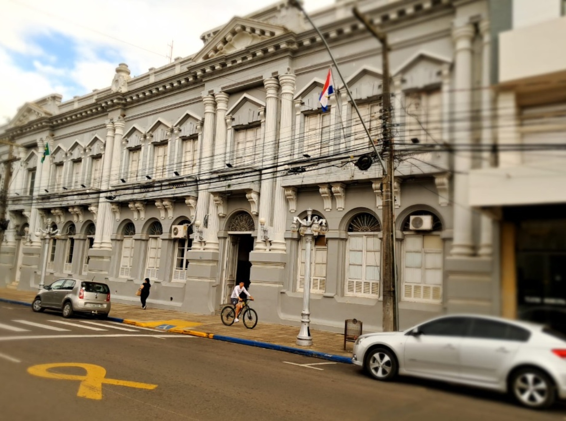 - Nas eleições de 2020, as prefeituras utilizaram as páginas apenas para informar sobre a pandemia.