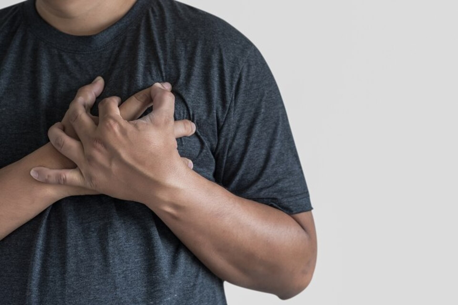 - Dados indicam aumento de 30% nas chances de doenças cardiovasculares no inverno.