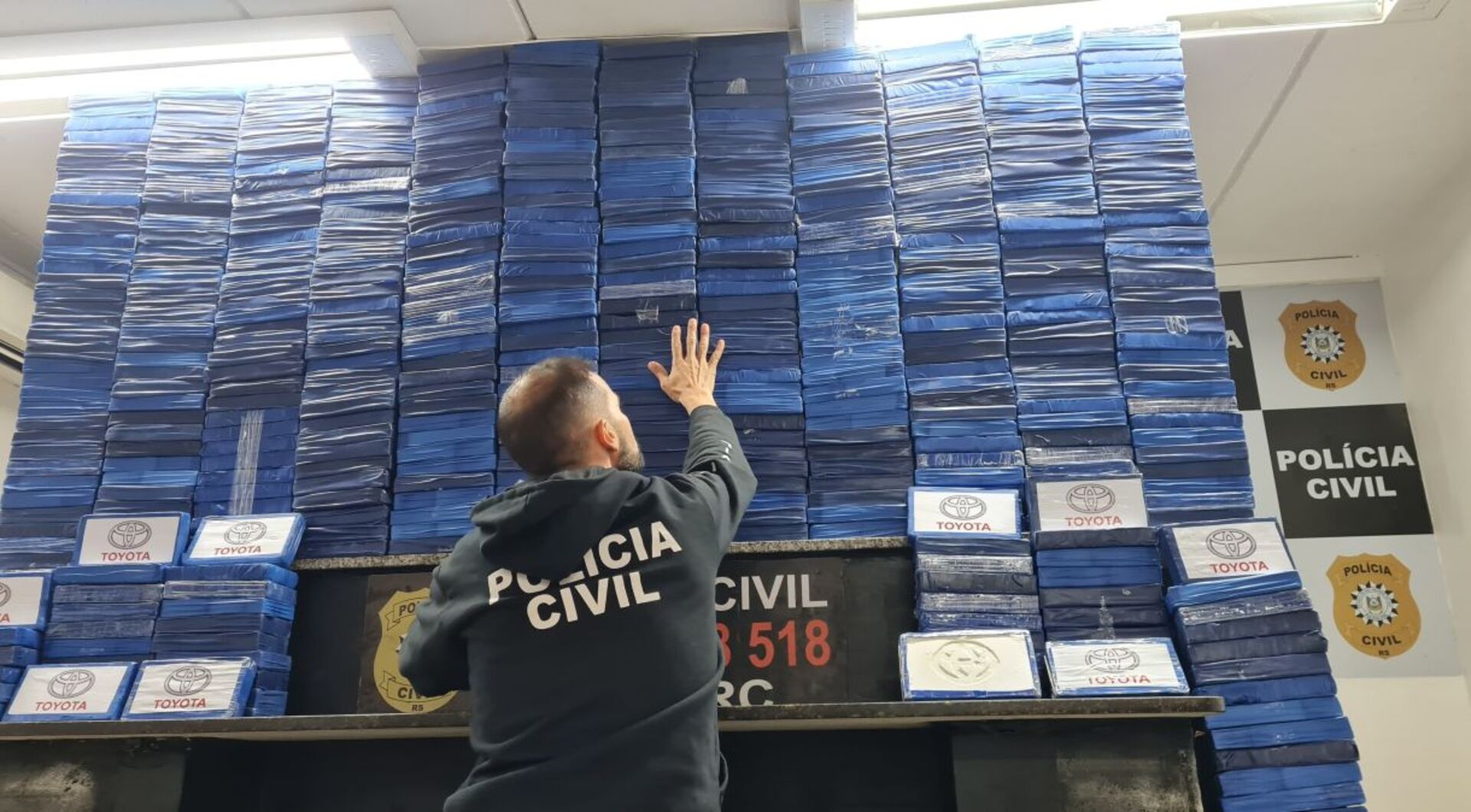 - A apreensão representa prejuízo para o crime organizado e uma vitória para a sociedade