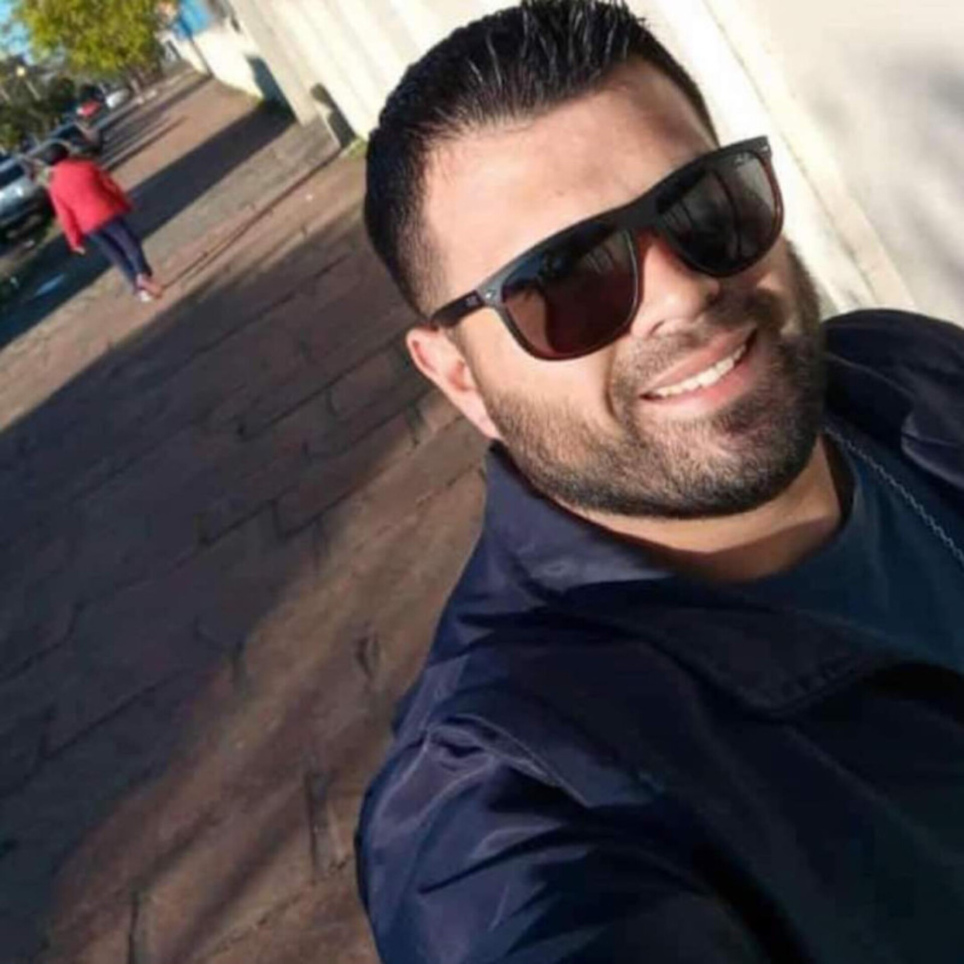 Leonardo era motorista do caminhão e morreu no local