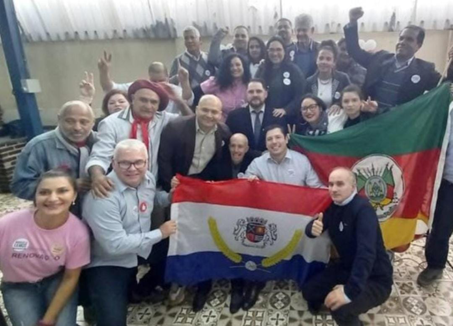Um dia depois das convenções, PDT, PSB e Solidariedade fizeram o lançamento da pré-campanha em evento no Simur