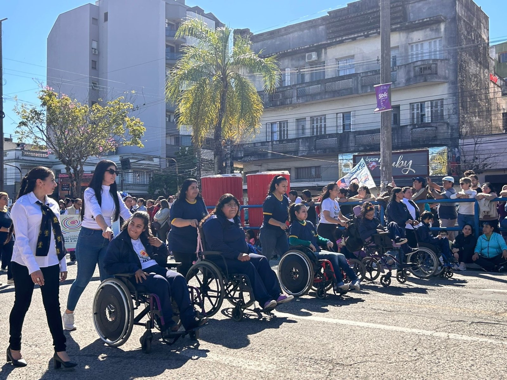 A APAE também marcou presença.
