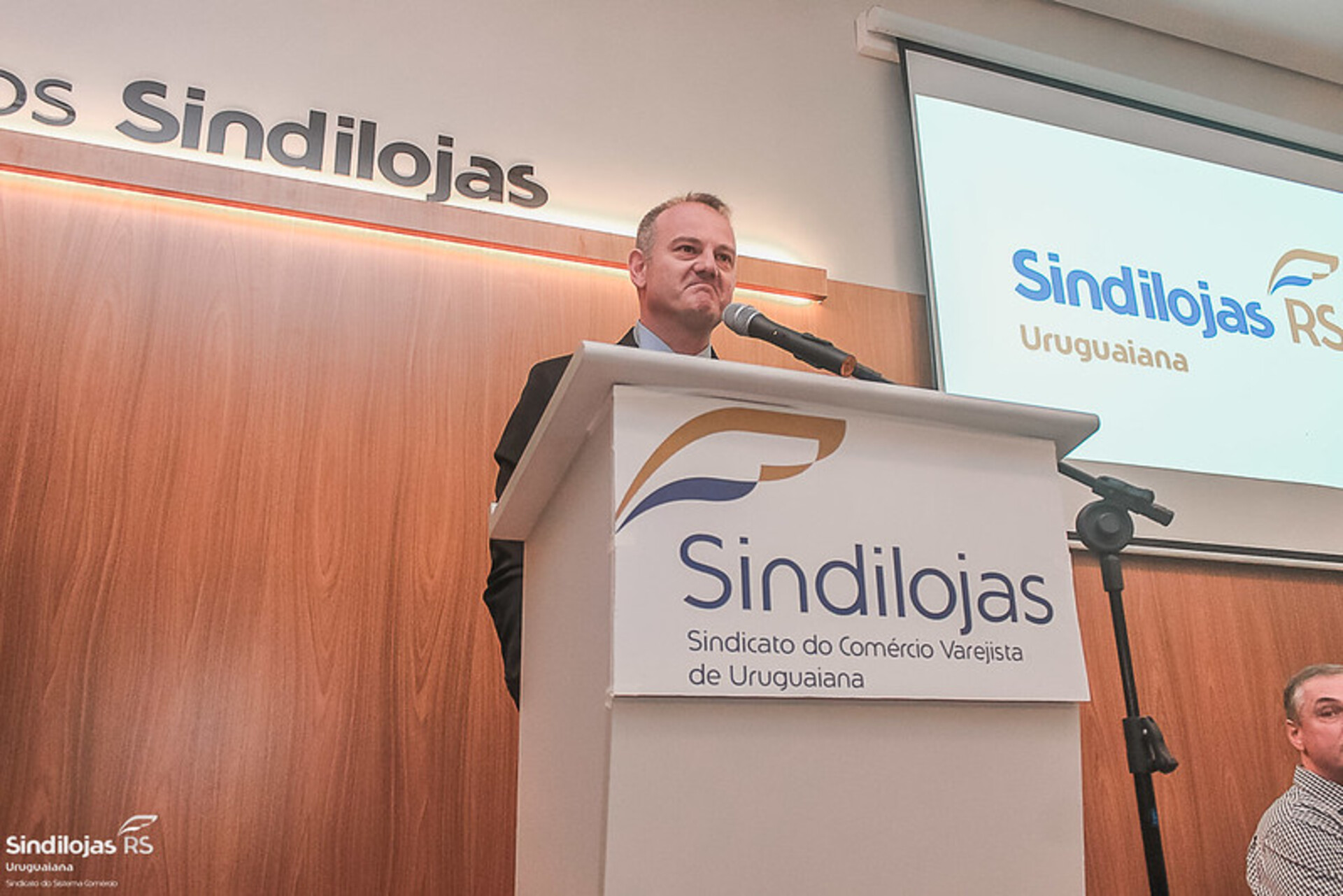 O presidente do SindilojasRS Uruguaiana, Paulo Locateli se posiciona contra a PEC da escala 6x1