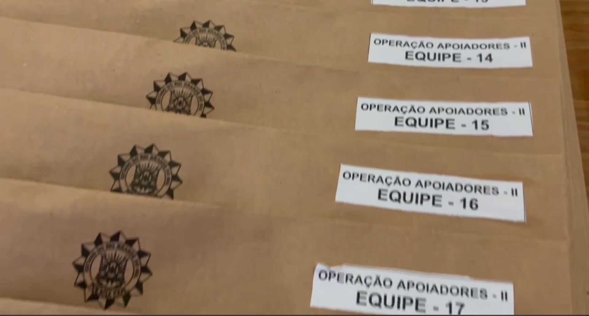 Cumprimento dos mandados de busca e apreensão foram realizados por mais de 100 agentes das forças de segurança