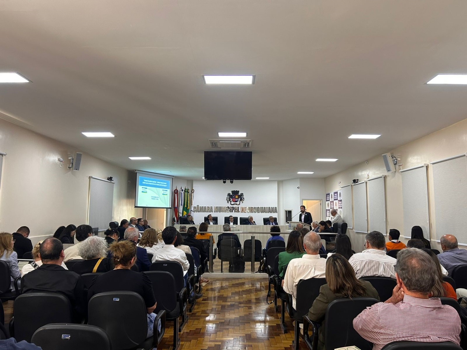 O encontro ocorreu na manhã desta quarta-feira
