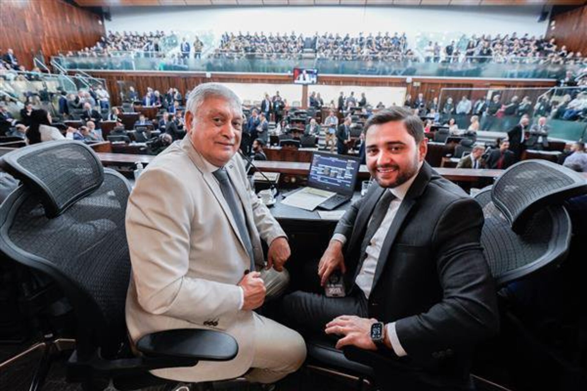 Presidente do Parlamento assumirá o governo estadual até a quinta-feira