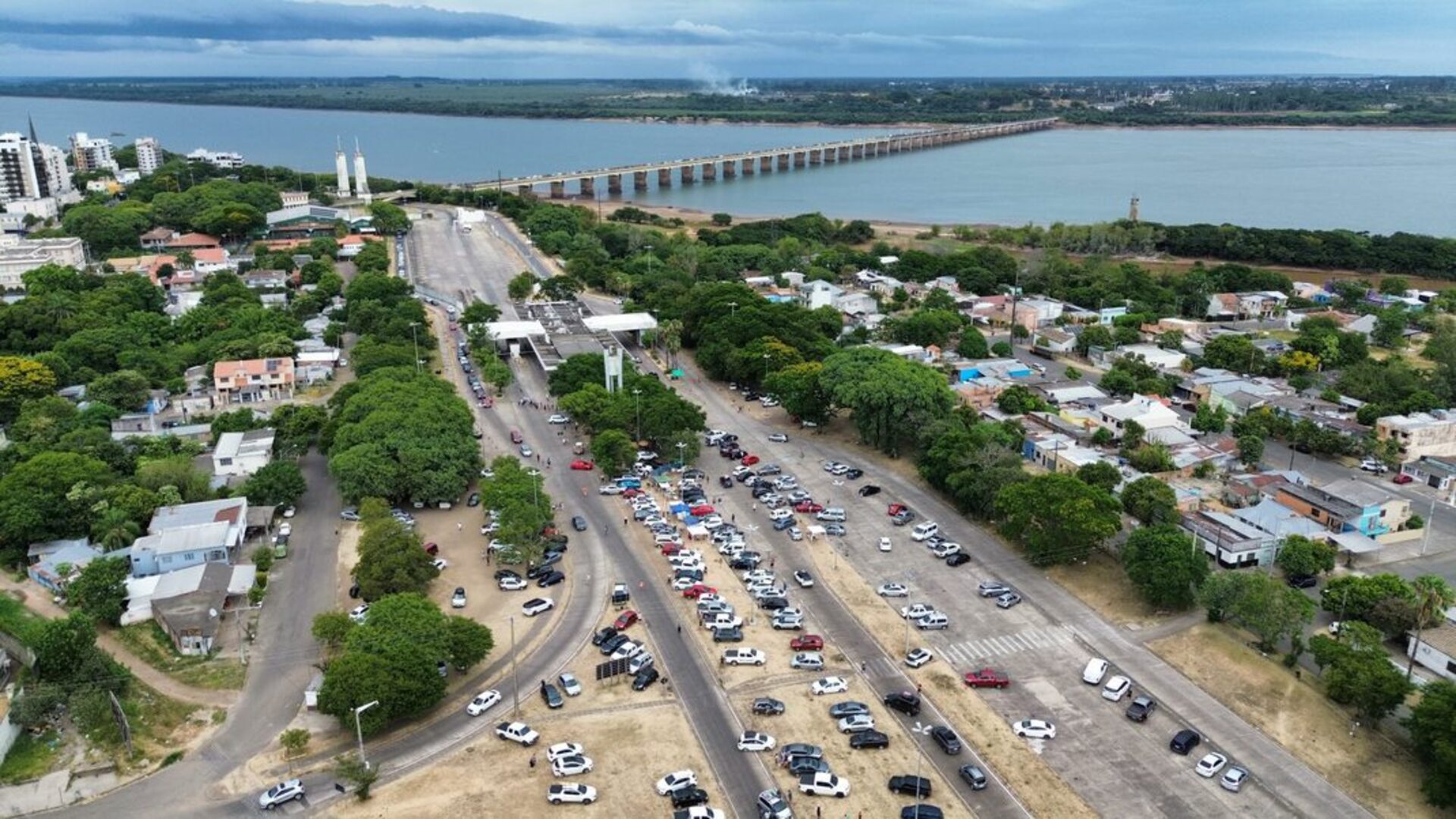 Aduana em Uruguaiana tem movimento recorde de turistas