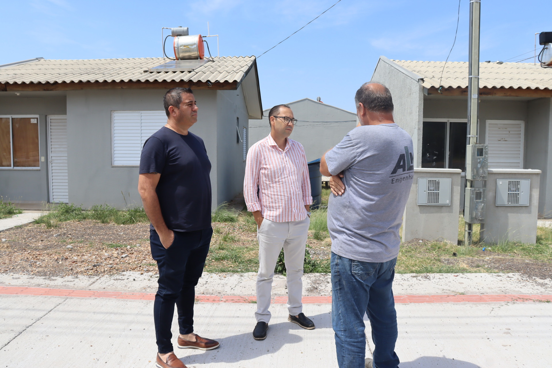 Juca Gonçalves visitou o local, acompanhado de representante do município e da empresa responsável pelas obras