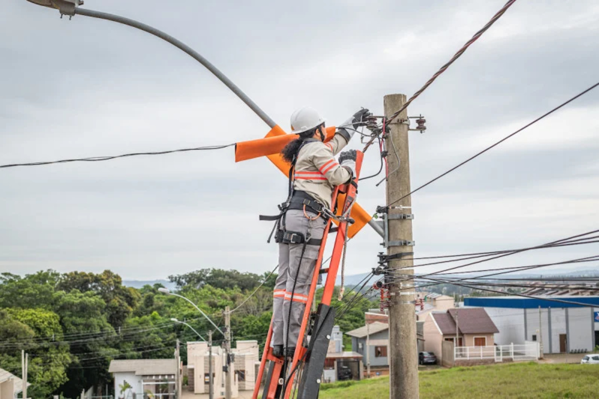 Quedas de energia frequentes tem deixado os moradores na mão