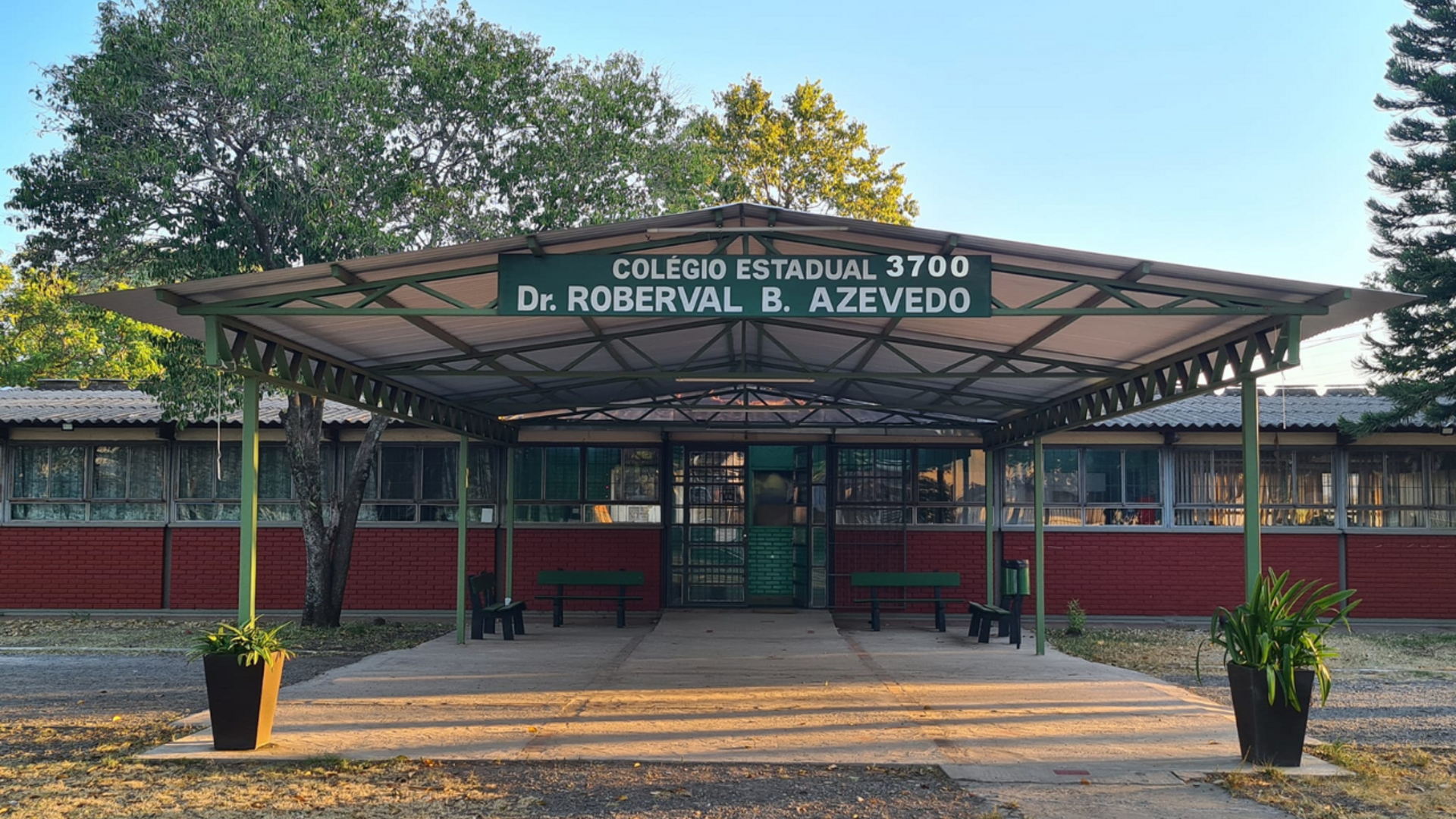As secretarias de Educação devem criar uma Política de Educação em Tempo Integral e submetê-la ao Conselho de Educação.