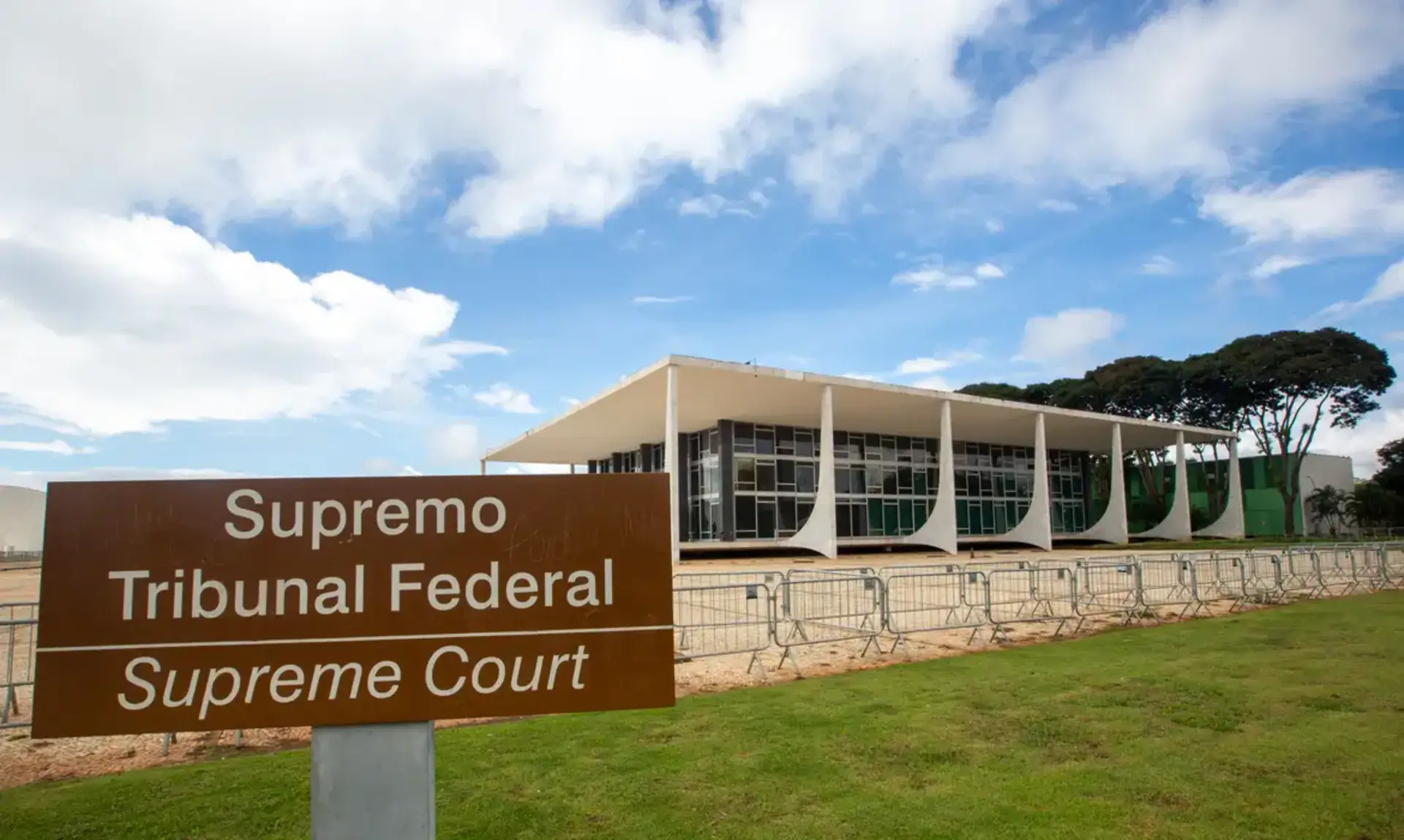 Controvérsia estava em torno da interpretação do Artigo 144, da Constituição, que diz que municípios podem criar guardas destinadas à proteção de seus bens, serviços e instalações