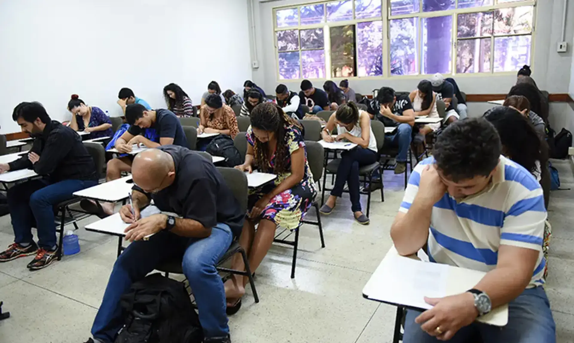 Os demais interessados em participar do exame de 2025 deverão se inscrever no Sistema Encceja entre 21 de abril e 2 de maio