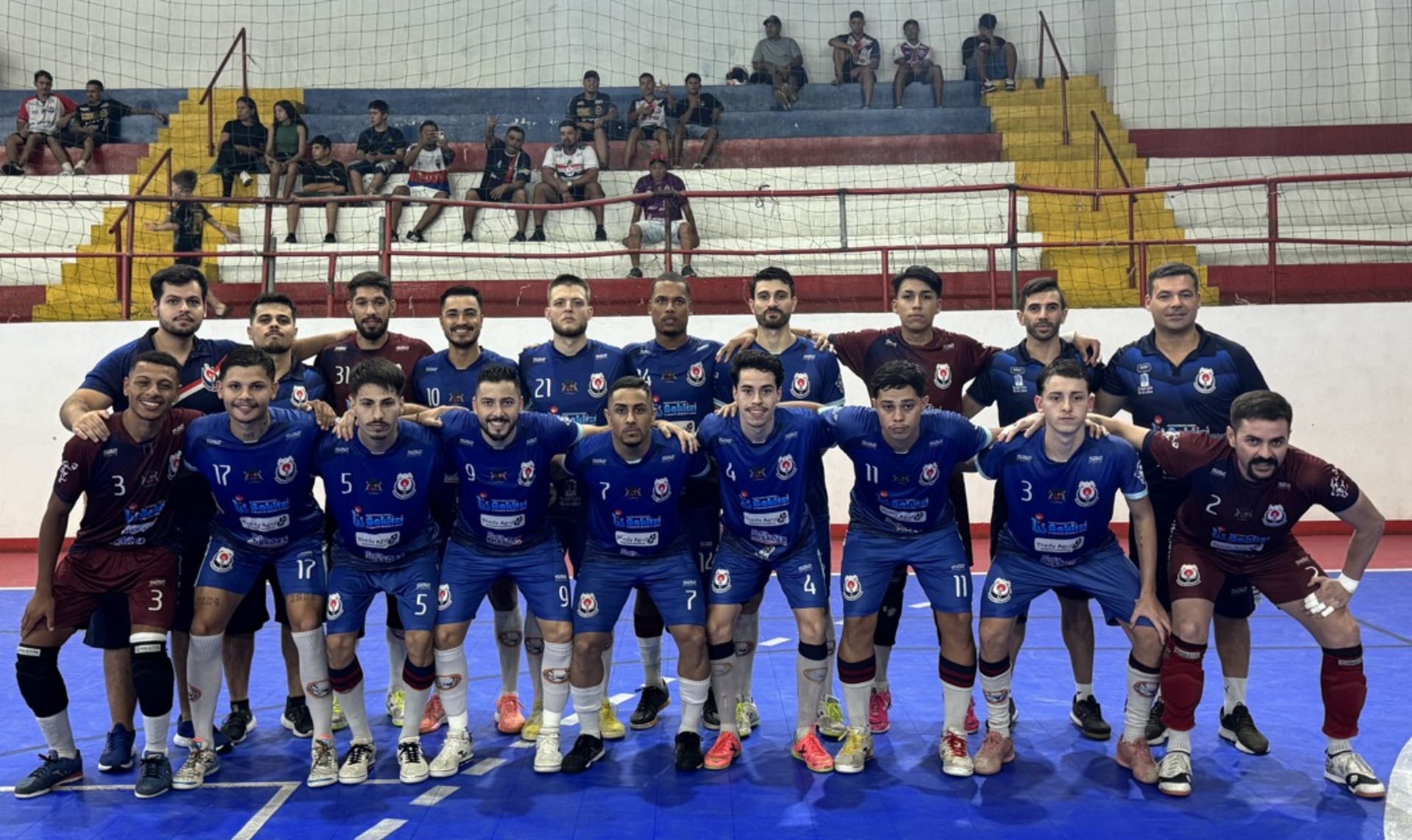 Os dois melhores colocados de cada chave avançam para as semifinais, que serão disputadas em sistema eliminatório, até a definição do campeão da Supertaça.
