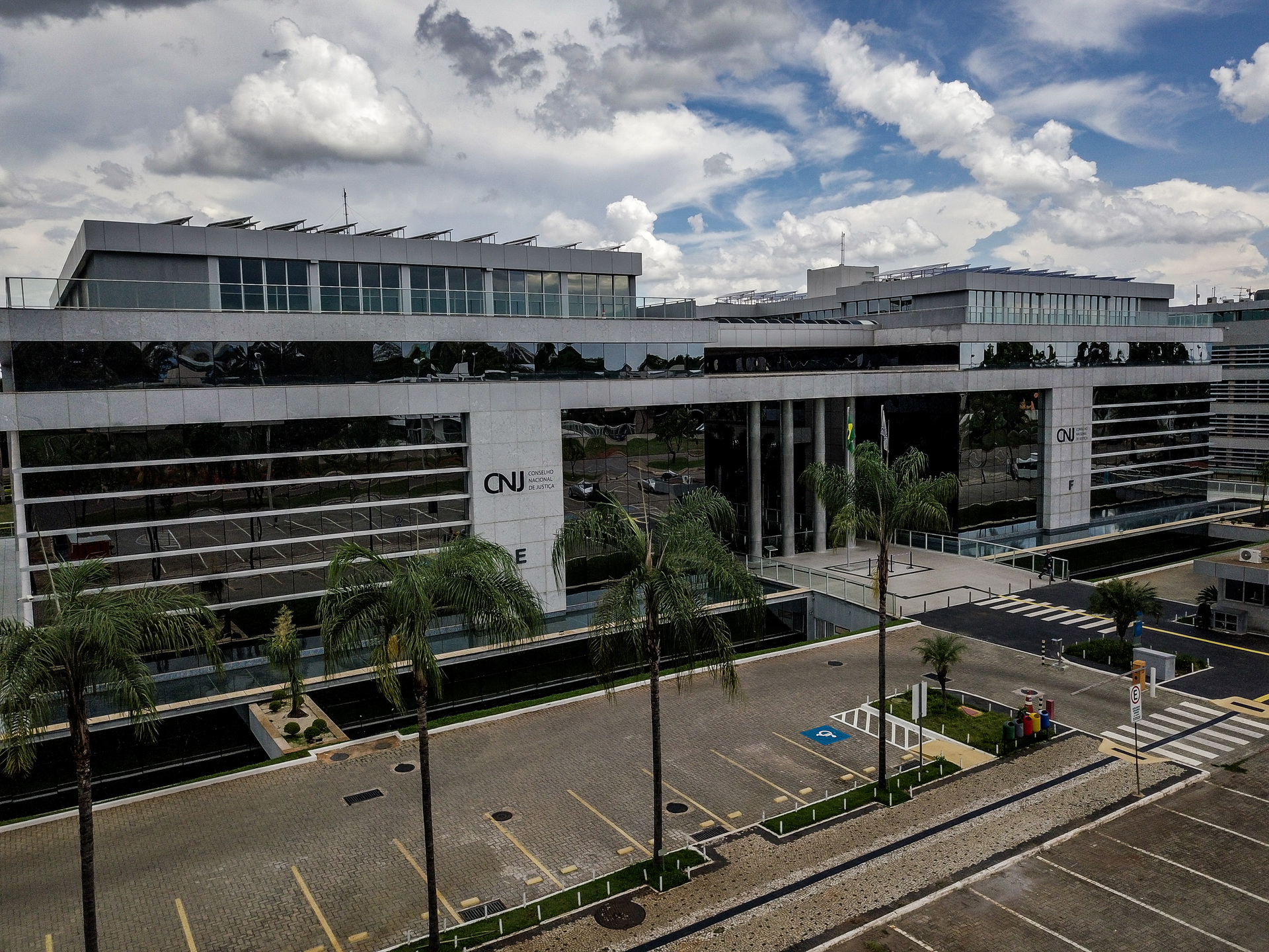 A formação é destinada a magistrados e servidores do Poder Judiciário brasileiro