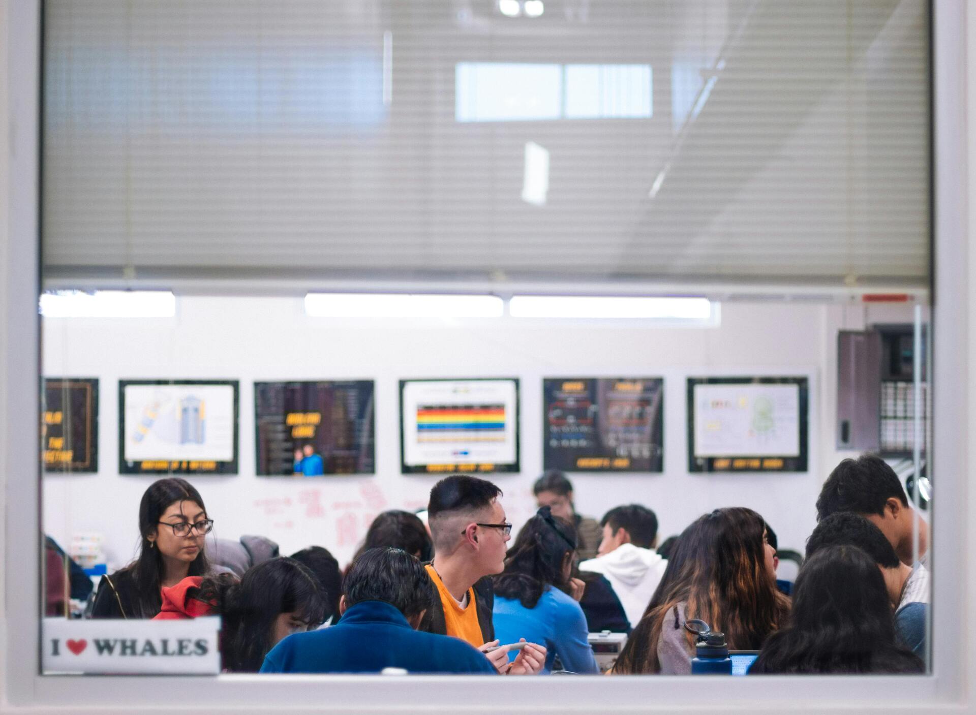 O programa disponibiliza 5 mil vagas para alunos do 2º e 3º ano do ensino médio.