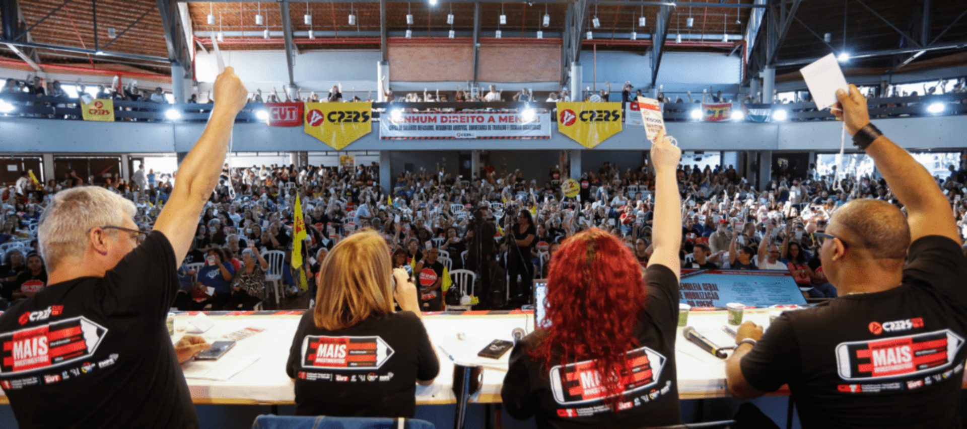 Campanhas, plenárias e atos públicos integram a mobilização do Cpers em defesa da valorização da educação.