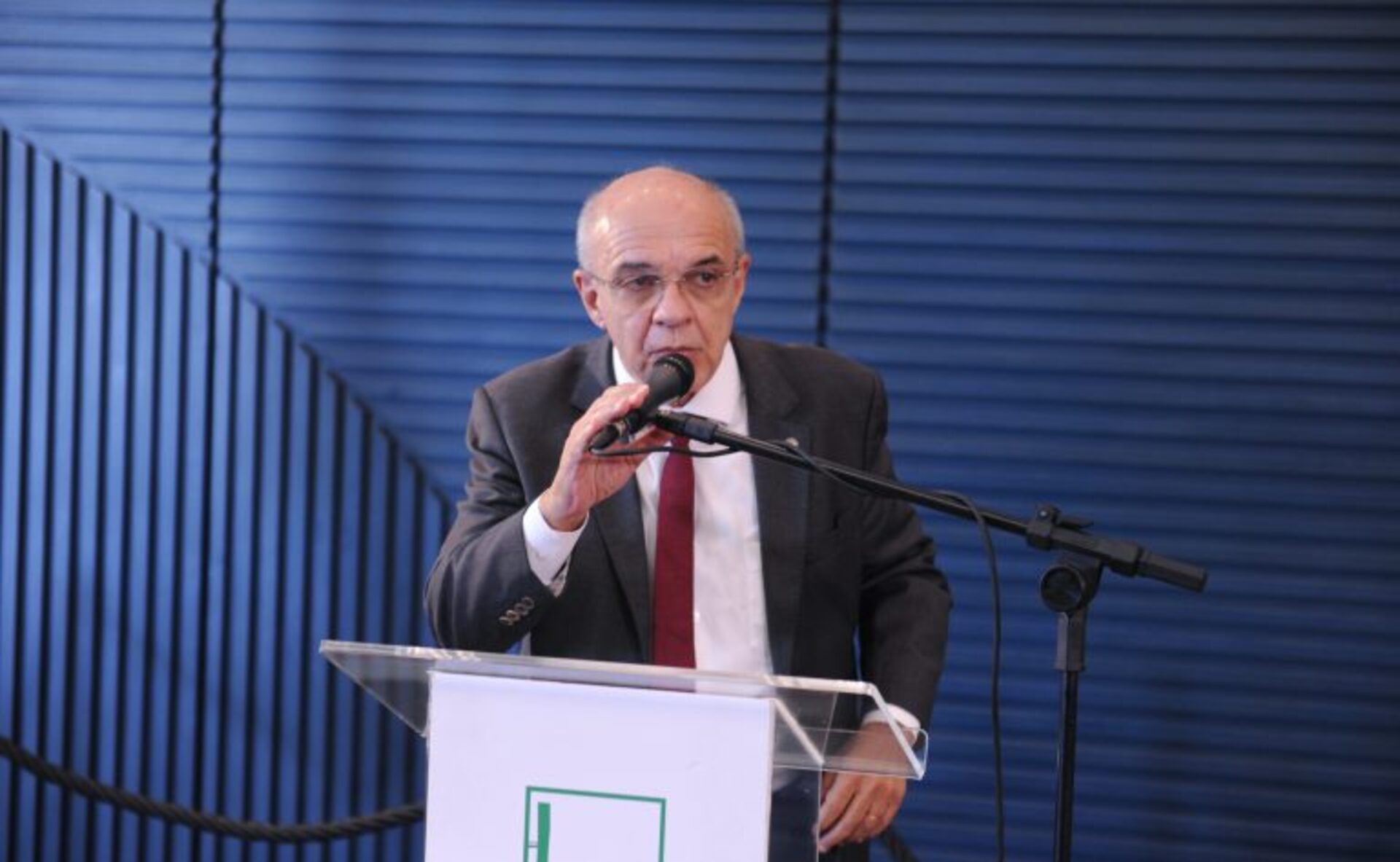 Deputado Bandeira de Mello, relator da proposta na comissão.