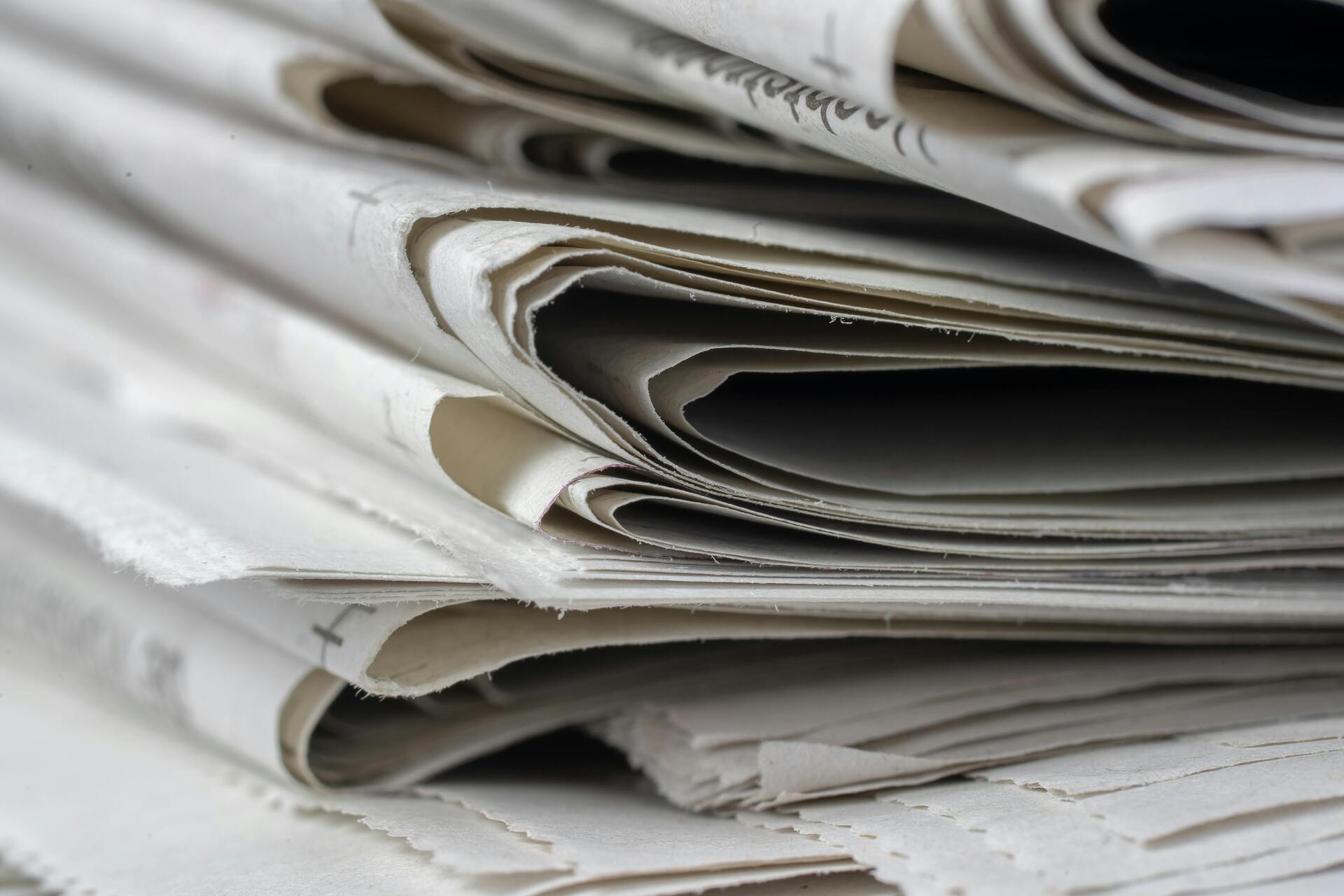 A iniciativa também destaca o papel da ARI na mudança da data oficial do Dia da Imprensa, sublinhando sua relevância institucional.