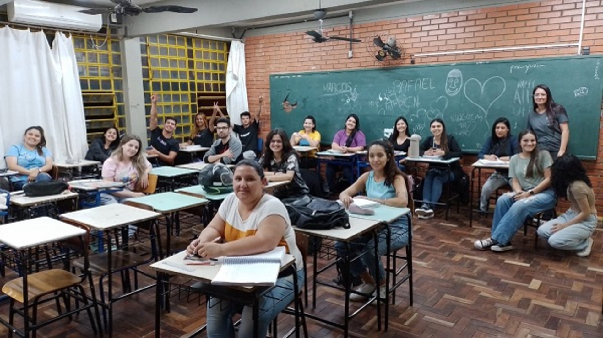 Financiamento, para alunos em IES privadas, divulga Lista de Espera e regulariza alterações.