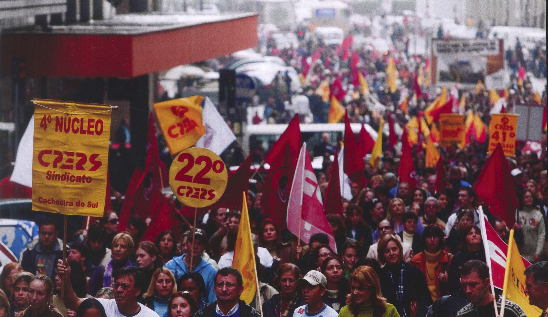 Perdas salariais desde 2014 ultrapassam 70%, segundo o CPERS Sindicato.
