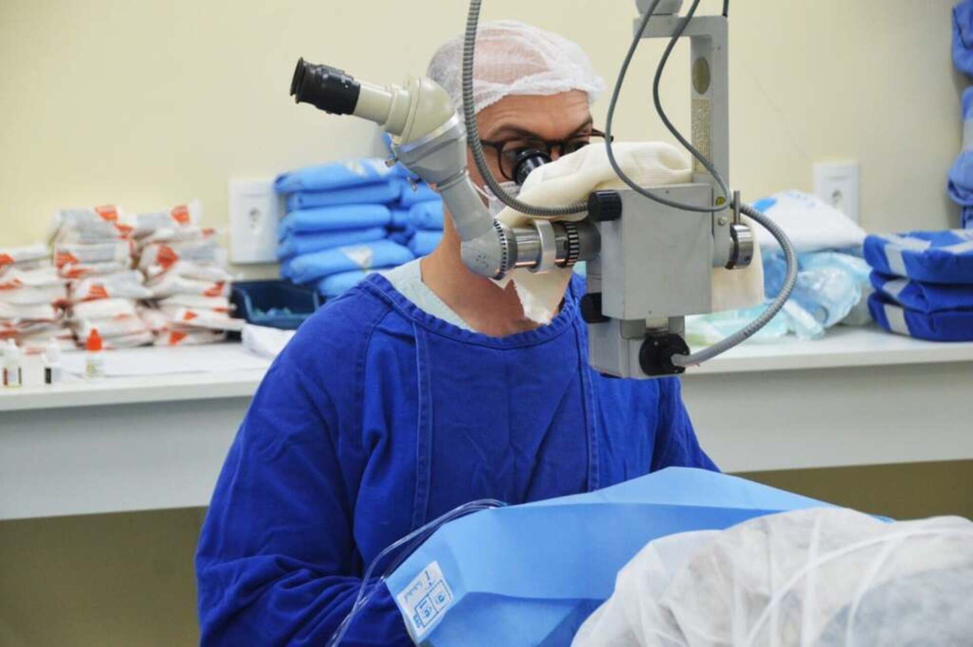Procedimentos oftalmológicos vão até 6/6 no hospital local