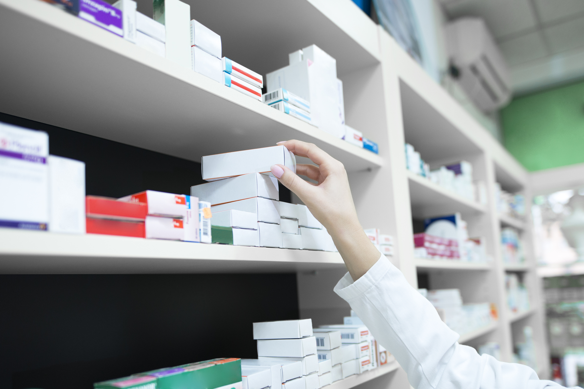 Falta de remédios e falha na comunicação agravam a rotina de pacientes