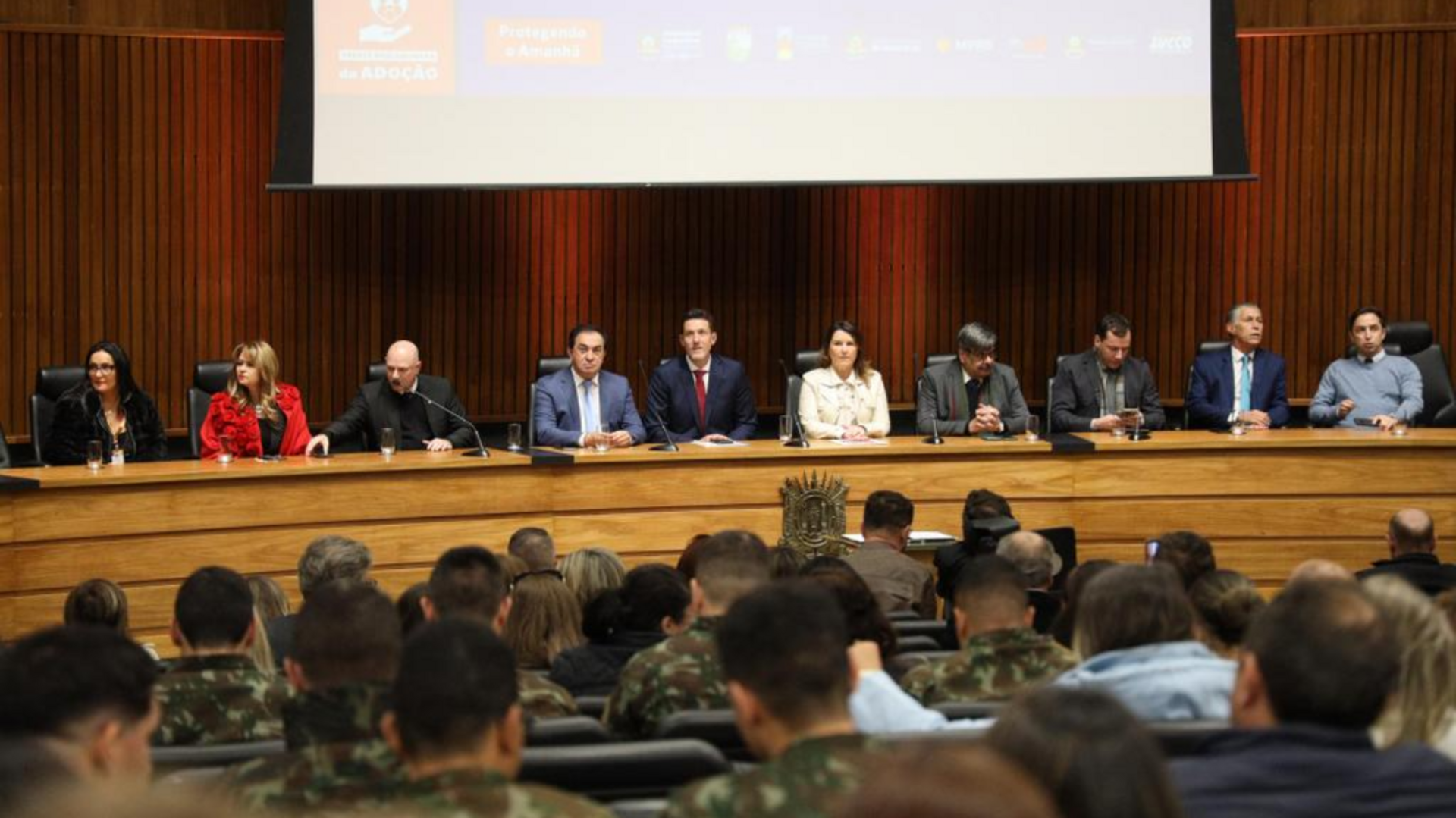 Jovens acolhidos terão acesso facilitado ao serviço militar, com prioridade no processo de alistamento.